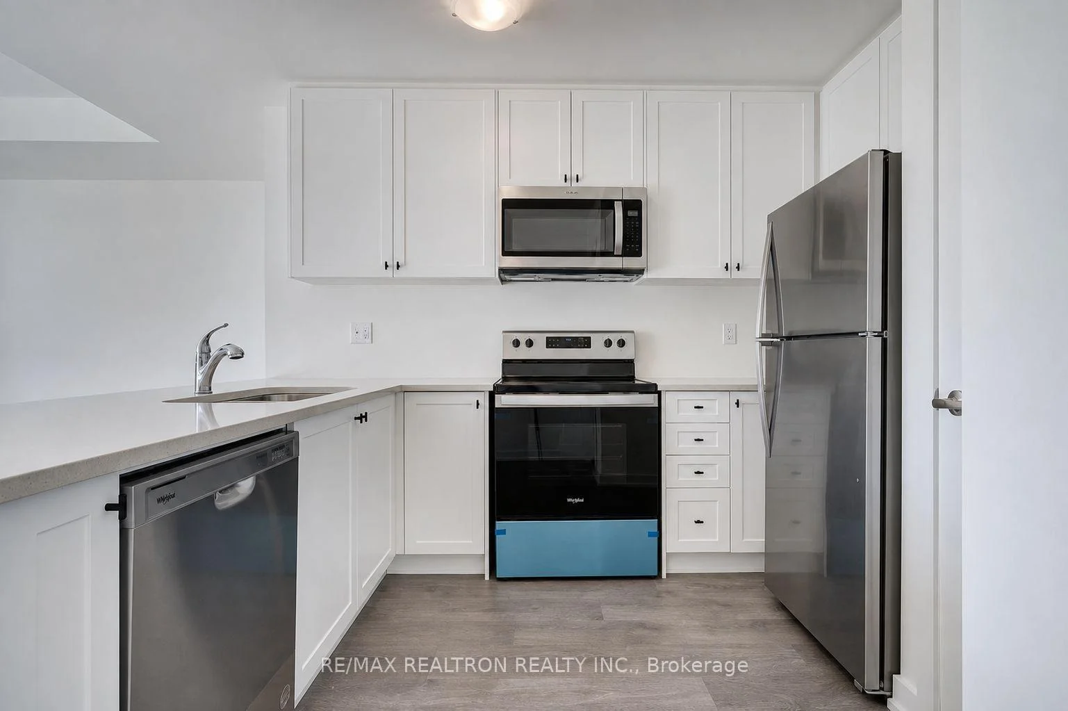 Photo 6 of Unit 1104, 160 Densmore Road, Cobourg — HOMEH