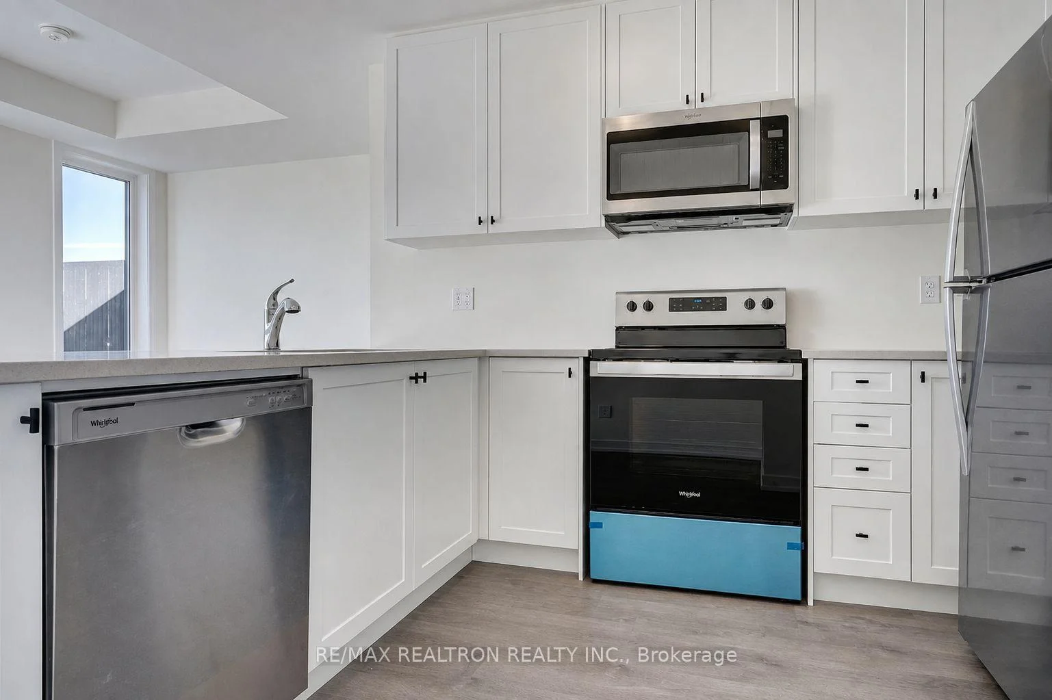 Photo 8 of Unit 1104, 160 Densmore Road, Cobourg — HOMEH
