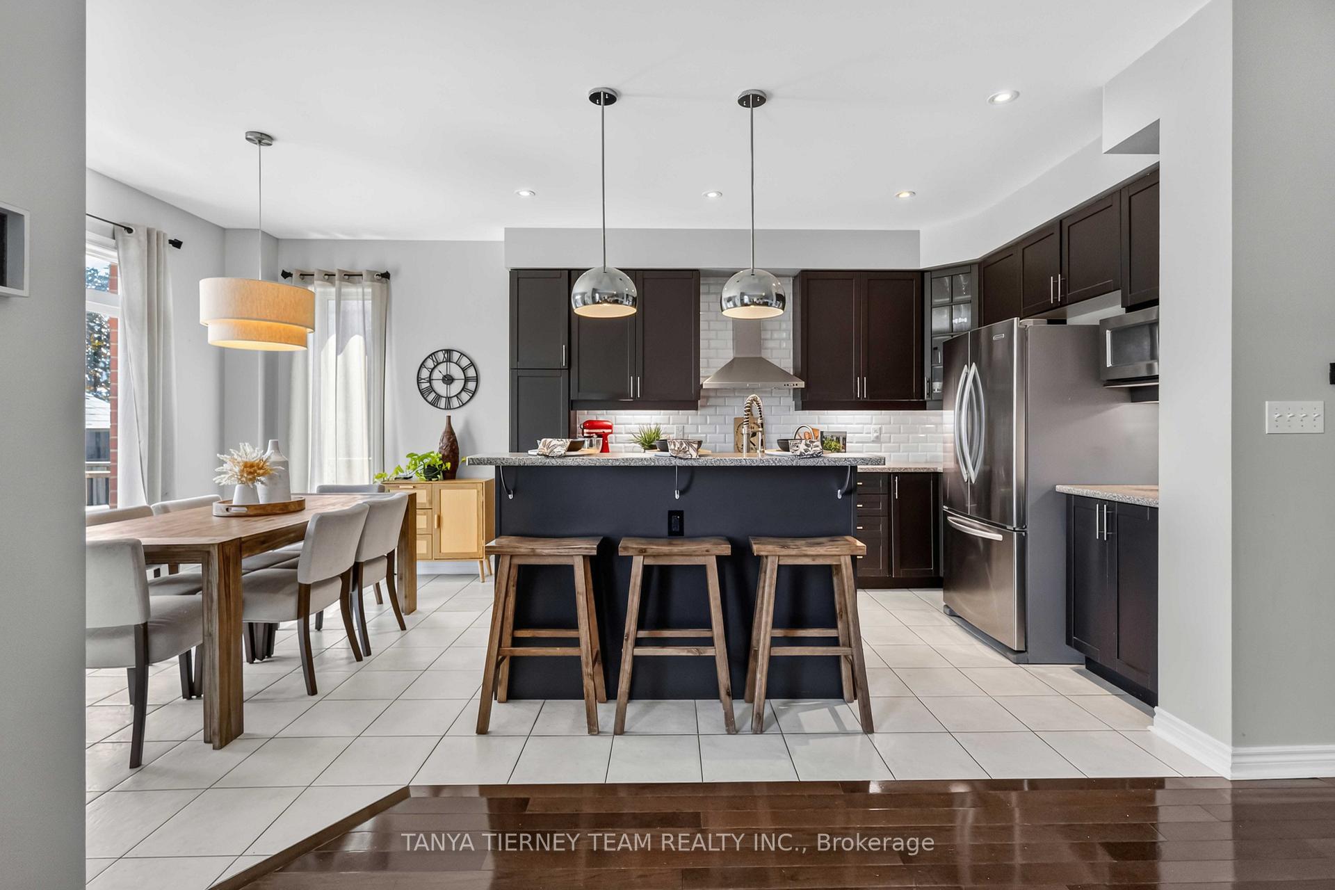 Photo 17 of 53 Chiswick Avenue, Whitby, Brooklin — HOMEH