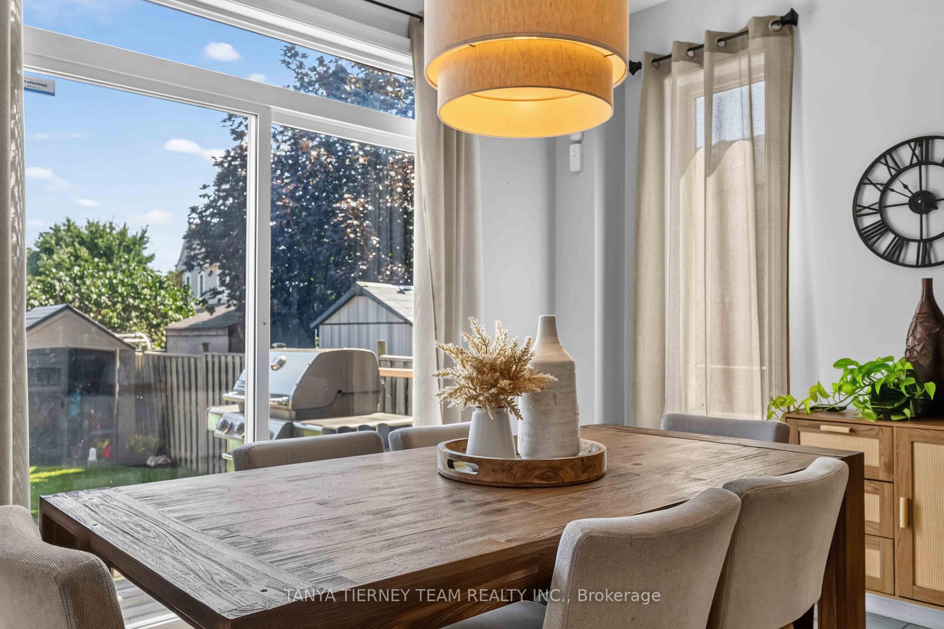 Photo 24 of 53 Chiswick Avenue, Whitby, Brooklin — HOMEH
