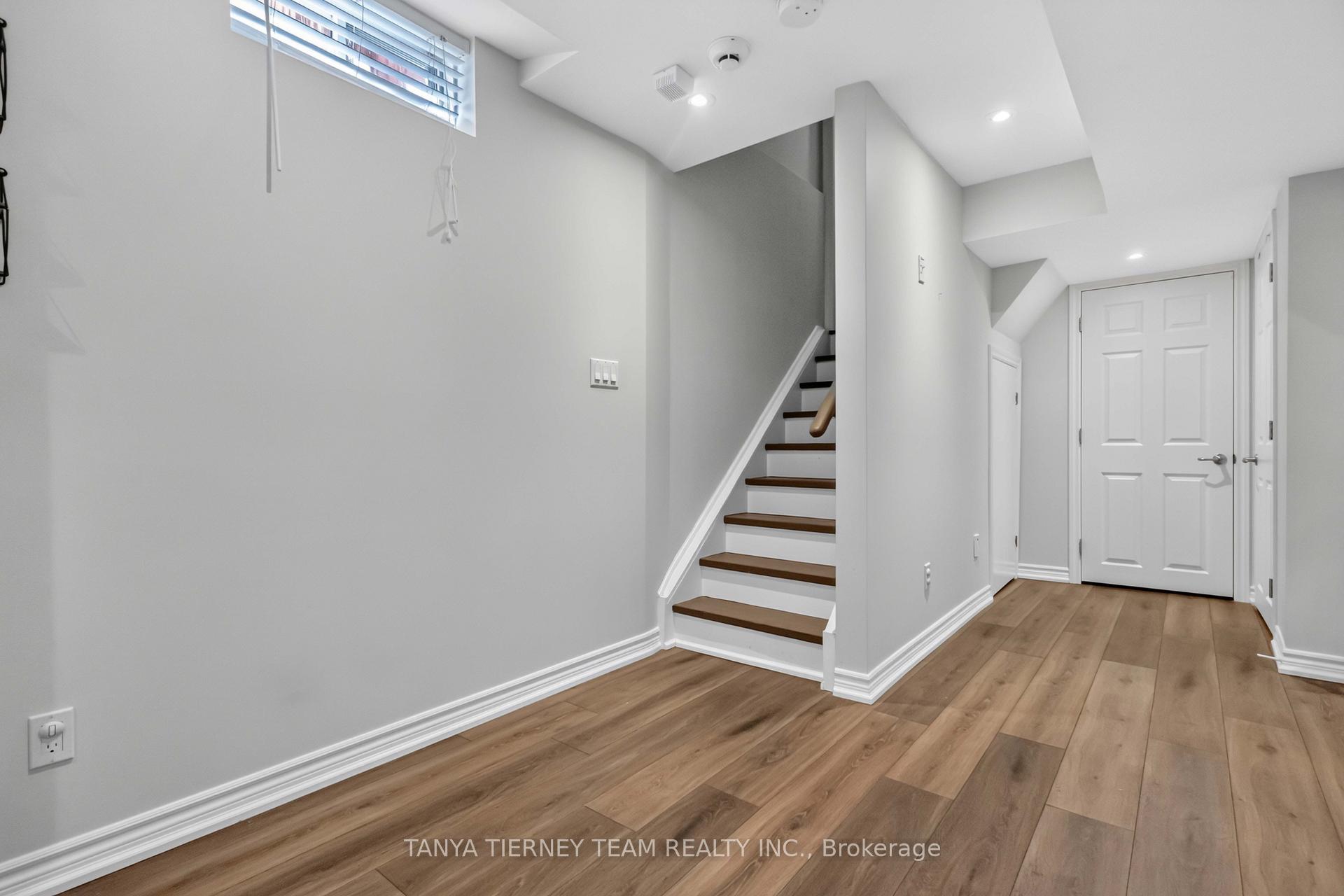 Photo 39 of 53 Chiswick Avenue, Whitby, Brooklin — HOMEH