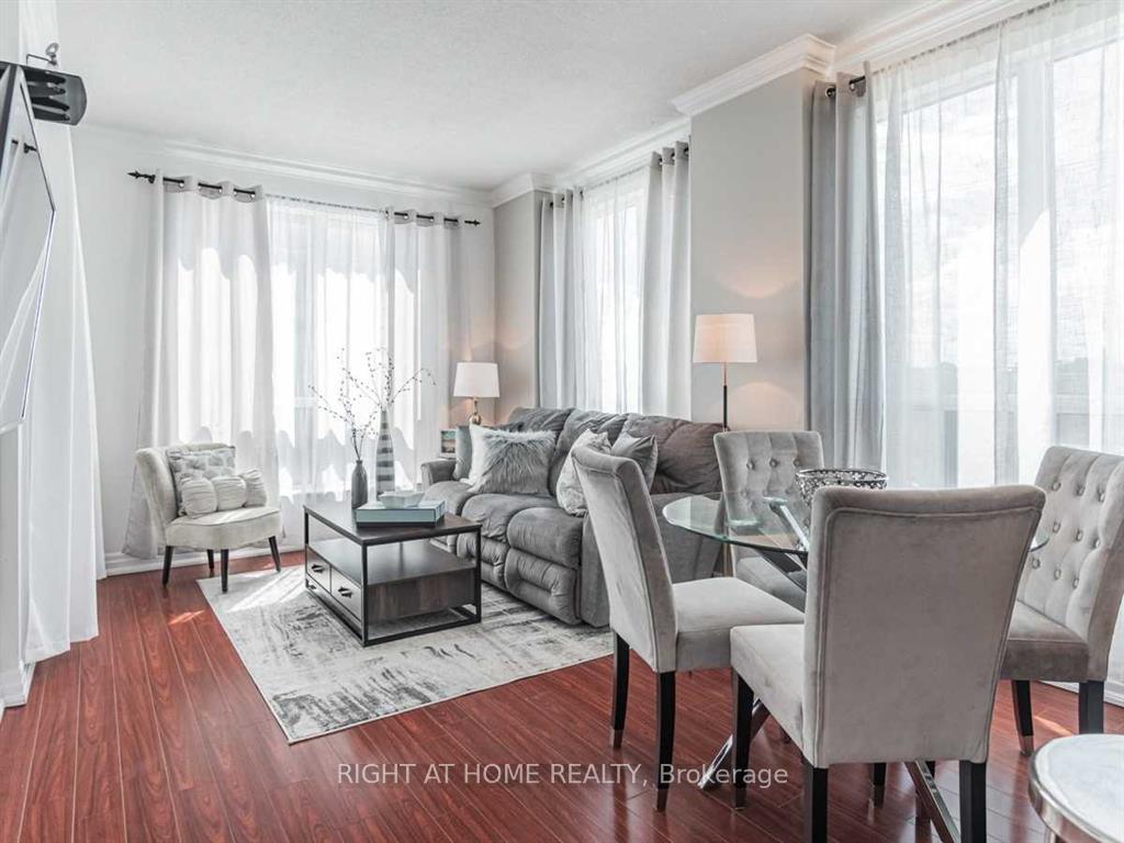 Photo 7 of Unit 207, 2087 Lake Shore Boulevard W, Etobicoke, Mimico — HOMEH