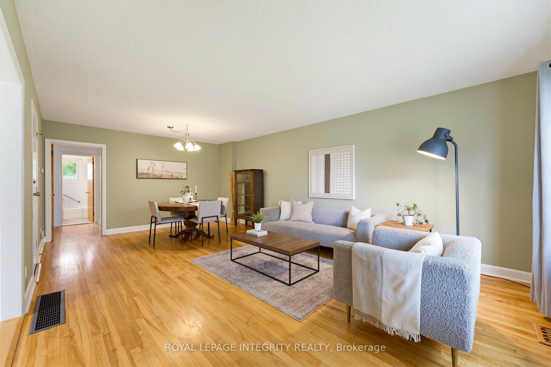 Photo 6 of 2393 Iris Street, Ottawa, Parkway Park — HOMEH
