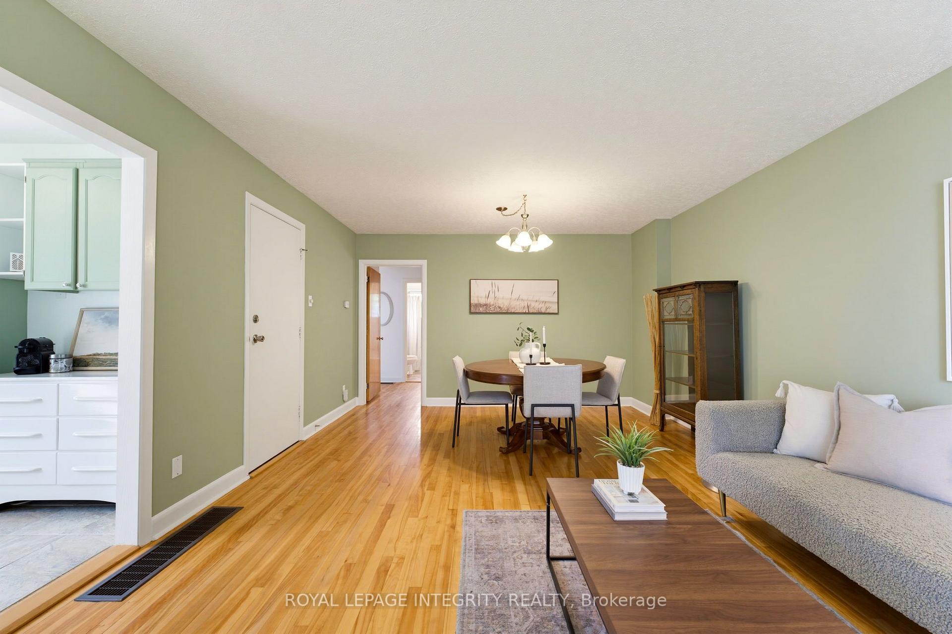 Photo 10 of 2393 Iris Street, Ottawa, Parkway Park — HOMEH
