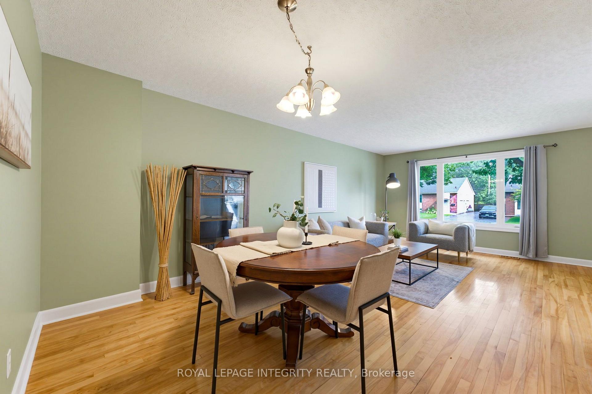 Photo 12 of 2393 Iris Street, Ottawa, Parkway Park — HOMEH