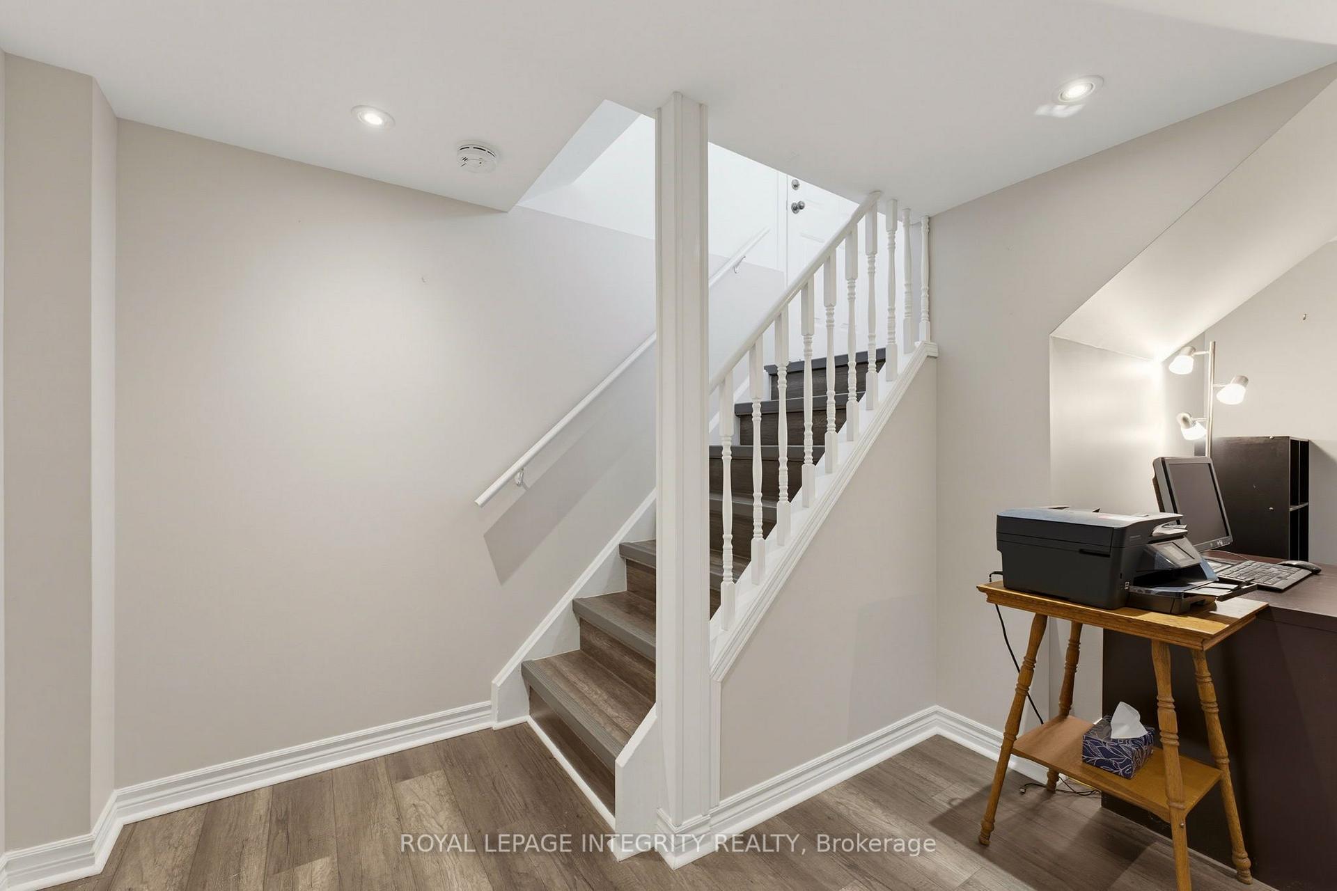 Photo 23 of 2393 Iris Street, Ottawa, Parkway Park — HOMEH