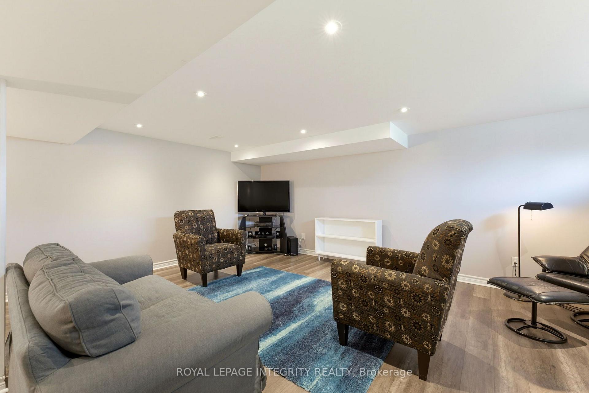 Photo 25 of 2393 Iris Street, Ottawa, Parkway Park — HOMEH