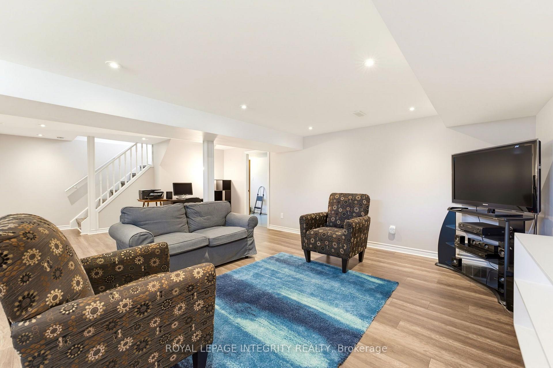 Photo 27 of 2393 Iris Street, Ottawa, Parkway Park — HOMEH