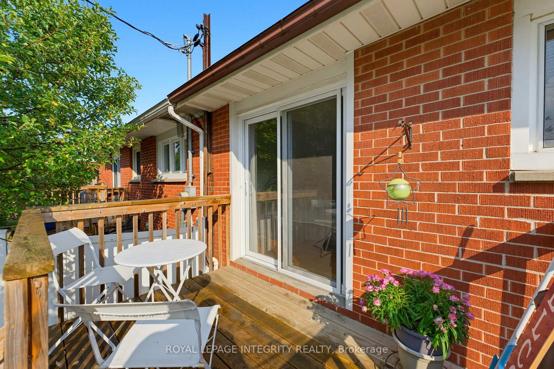 Photo 30 of 2393 Iris Street, Ottawa, Parkway Park — HOMEH