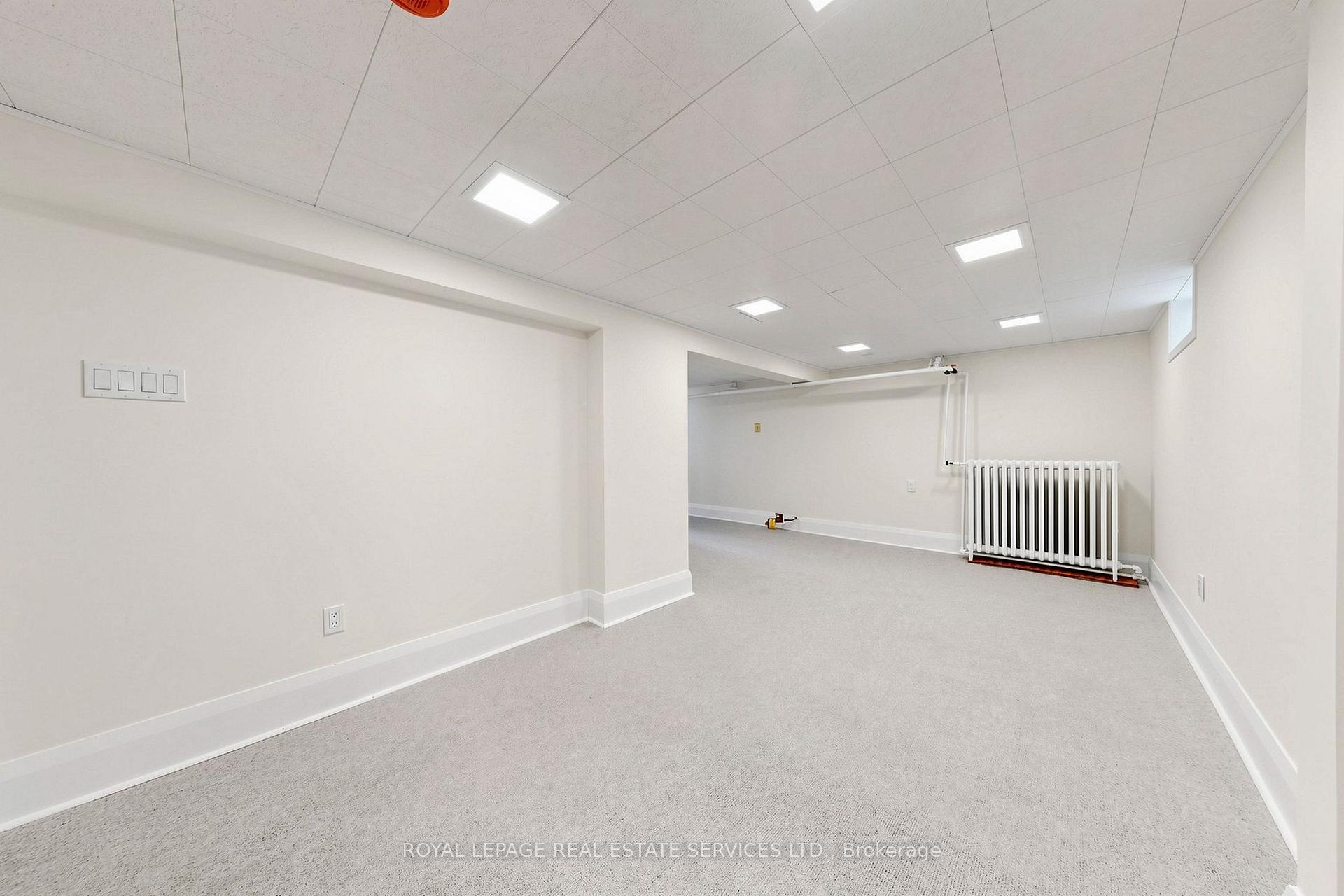 Photo 31 of 31 Rosemeade Avenue, Etobicoke, Stonegate-Queensway — HOMEH