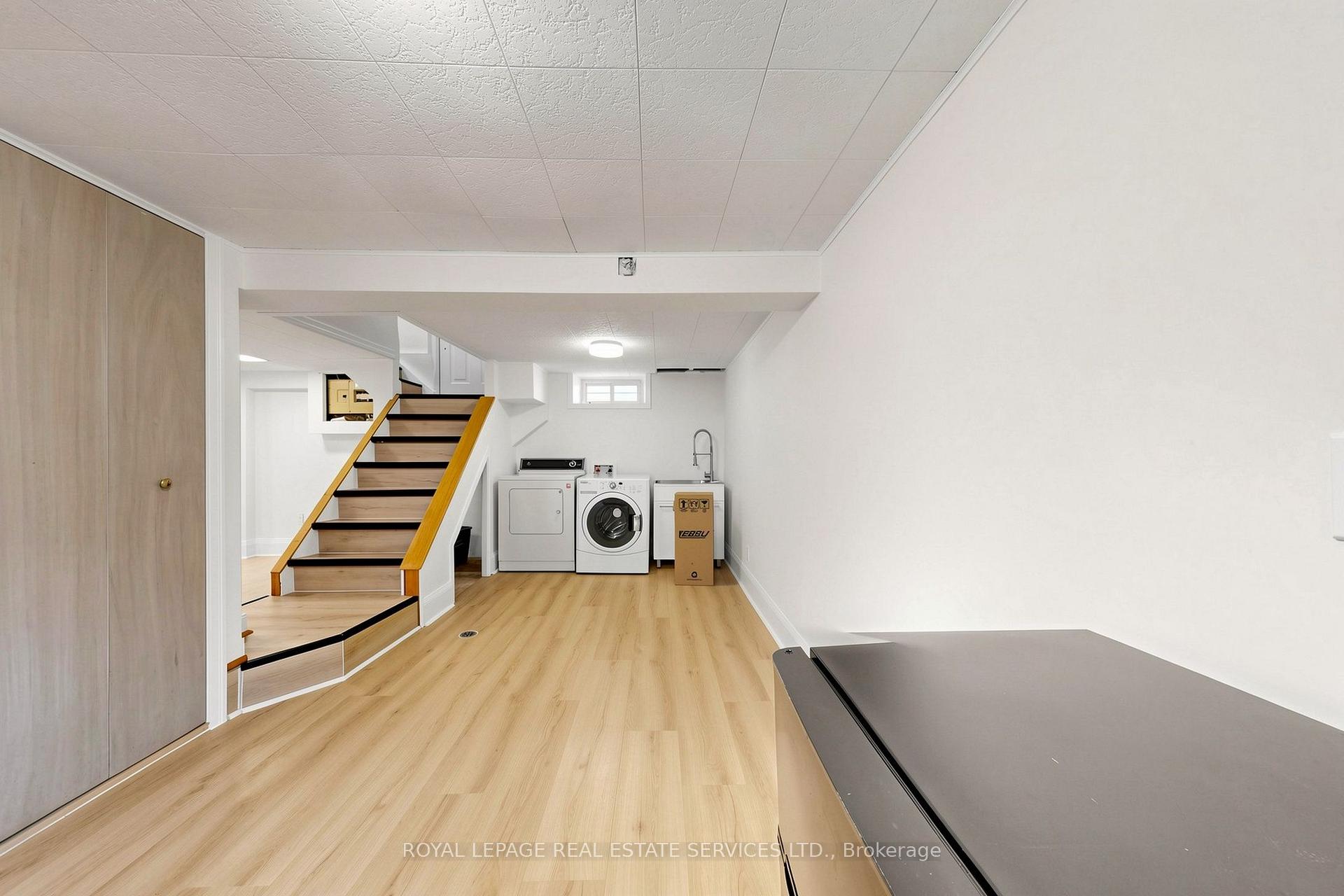 Photo 32 of 31 Rosemeade Avenue, Etobicoke, Stonegate-Queensway — HOMEH