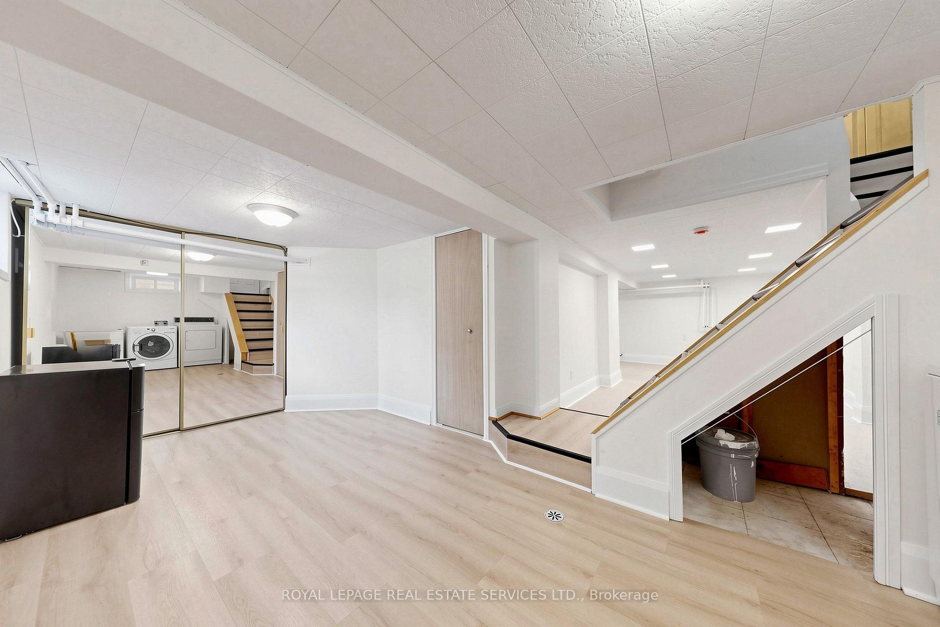 Photo 36 of 31 Rosemeade Avenue, Etobicoke, Stonegate-Queensway — HOMEH