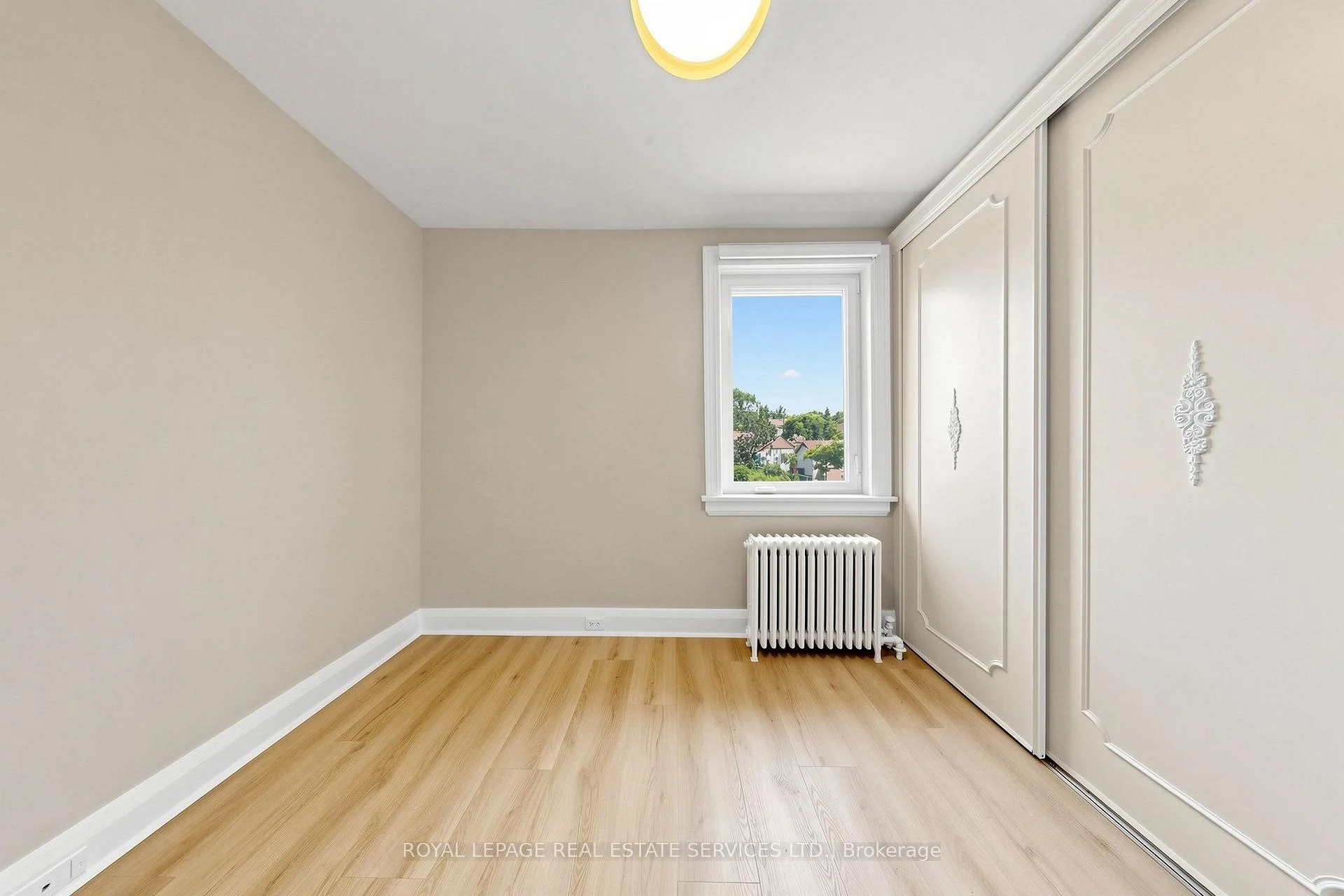 Photo 17 of 31 Rosemeade Avenue, Etobicoke, Stonegate-Queensway — HOMEH