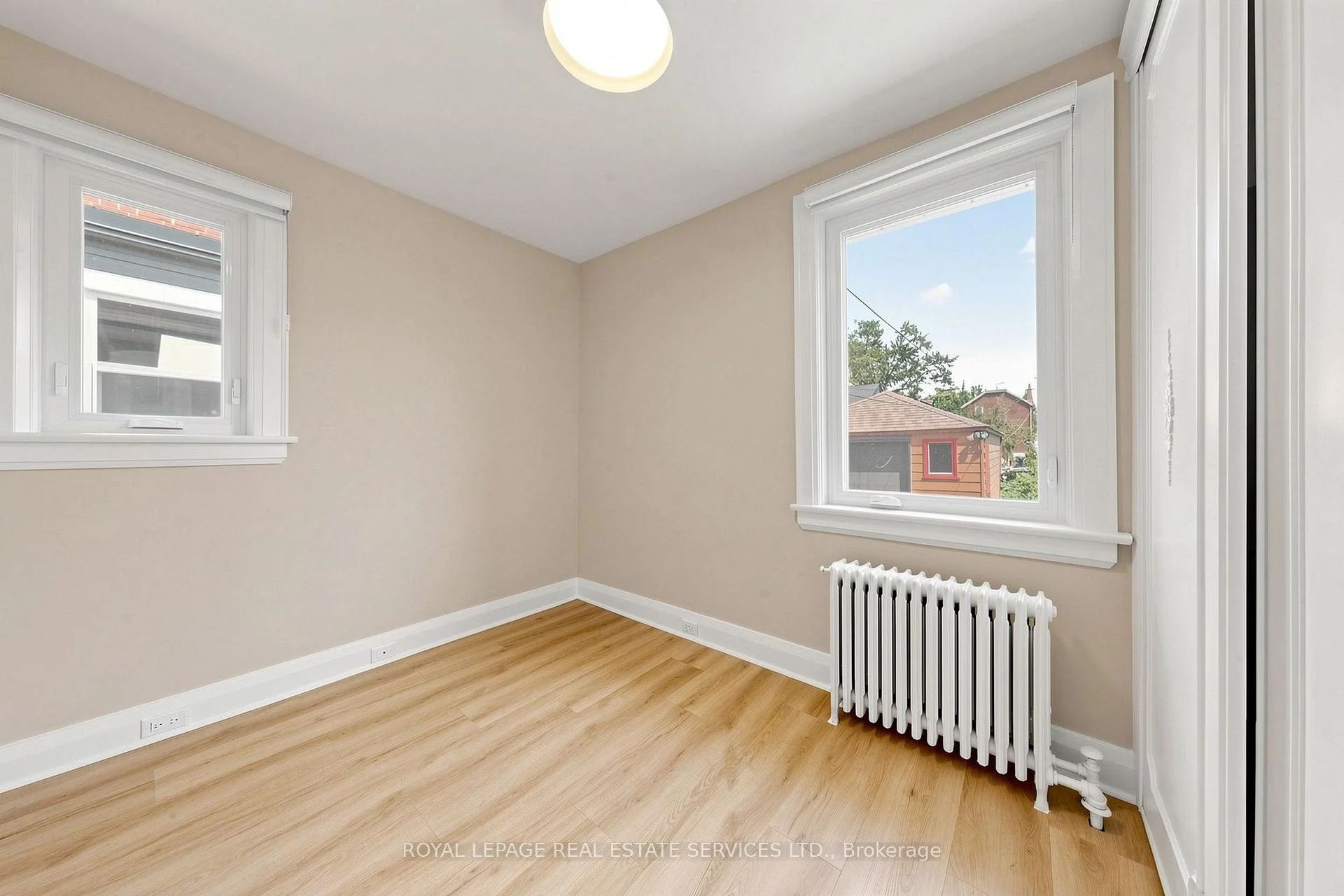 Photo 18 of 31 Rosemeade Avenue, Etobicoke, Stonegate-Queensway — HOMEH