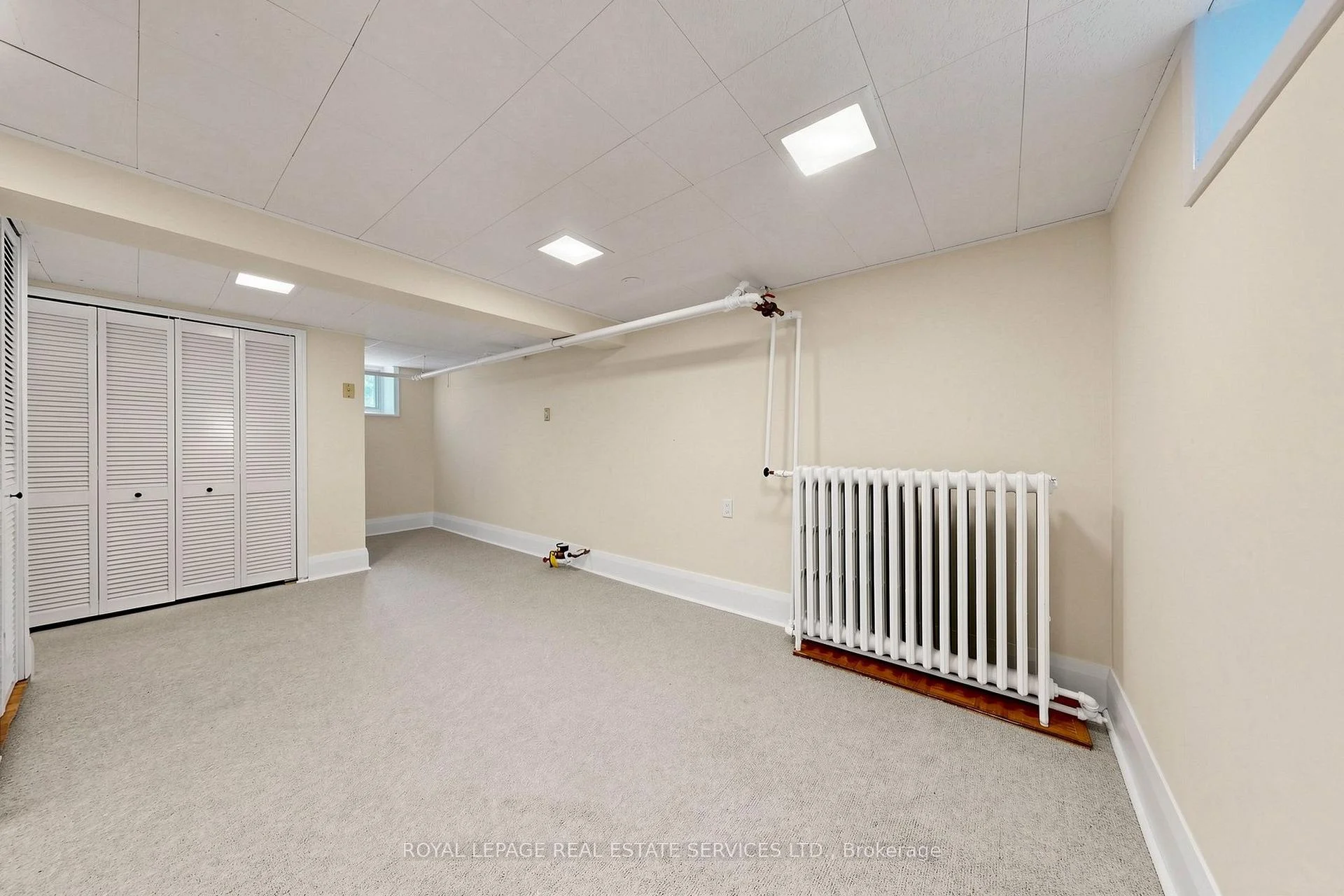 Photo 25 of 31 Rosemeade Avenue, Etobicoke, Stonegate-Queensway — HOMEH