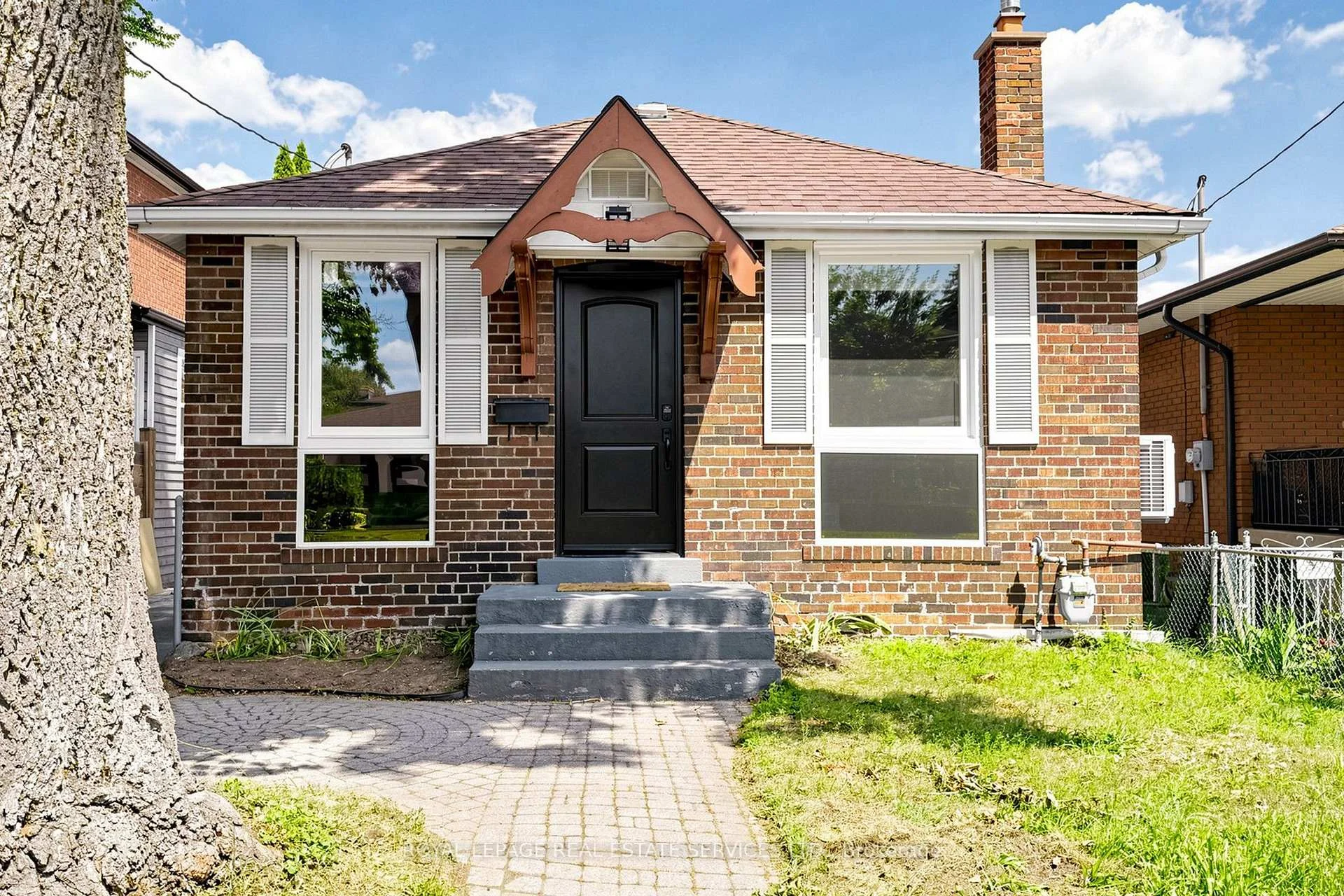 Photo 49 of 31 Rosemeade Avenue, Etobicoke, Stonegate-Queensway — HOMEH