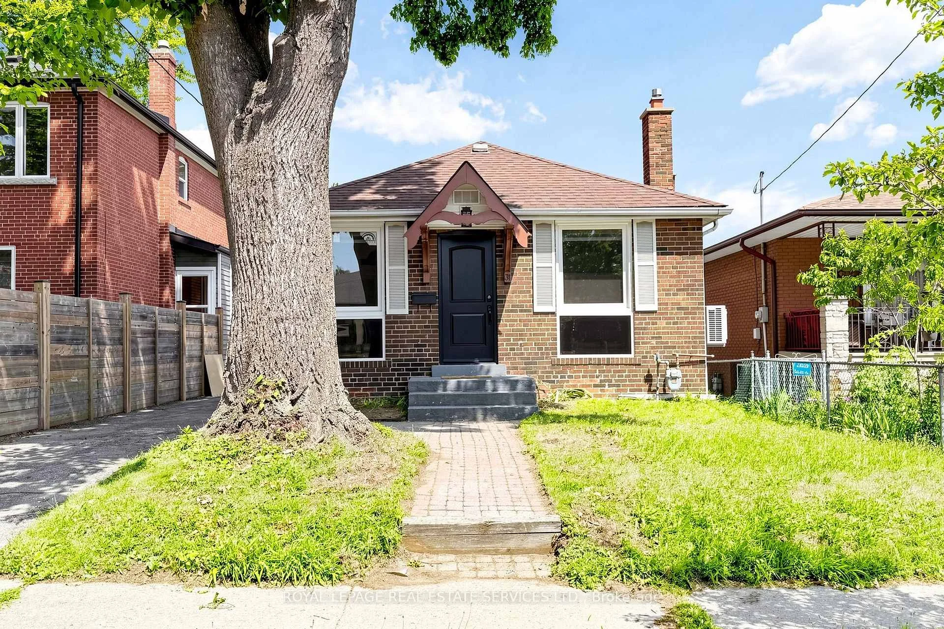 Photo 52 of 31 Rosemeade Avenue, Etobicoke, Stonegate-Queensway — HOMEH