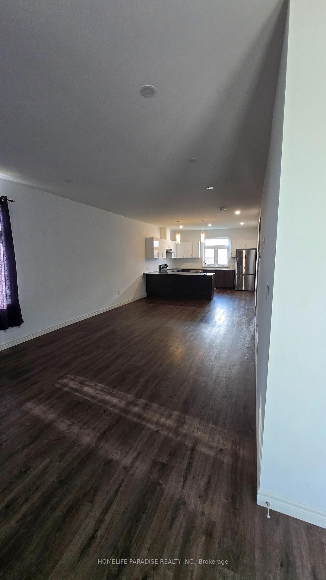 Photo 6 of Unit 12, 125 Summerside Mews, Pelham, Fonthill — HOMEH