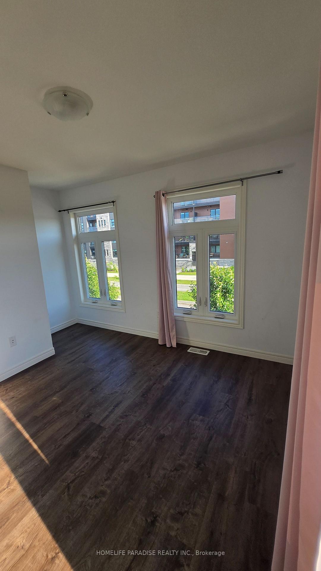 Photo 28 of Unit 12, 125 Summerside Mews, Pelham, Fonthill — HOMEH