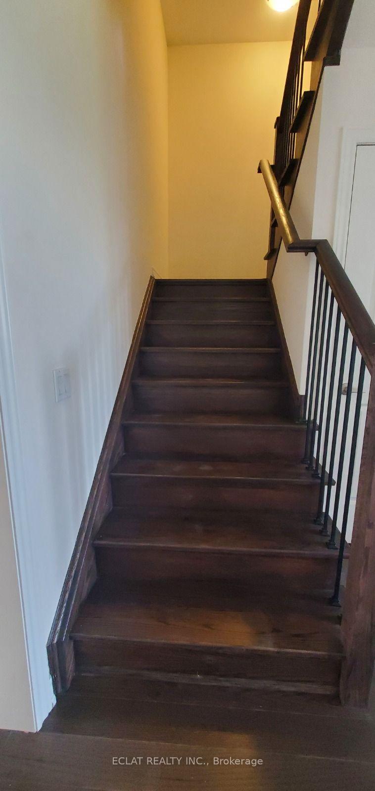 Photo 7 of 1071 Garner Road E, Hamilton, Ancaster — HOMEH