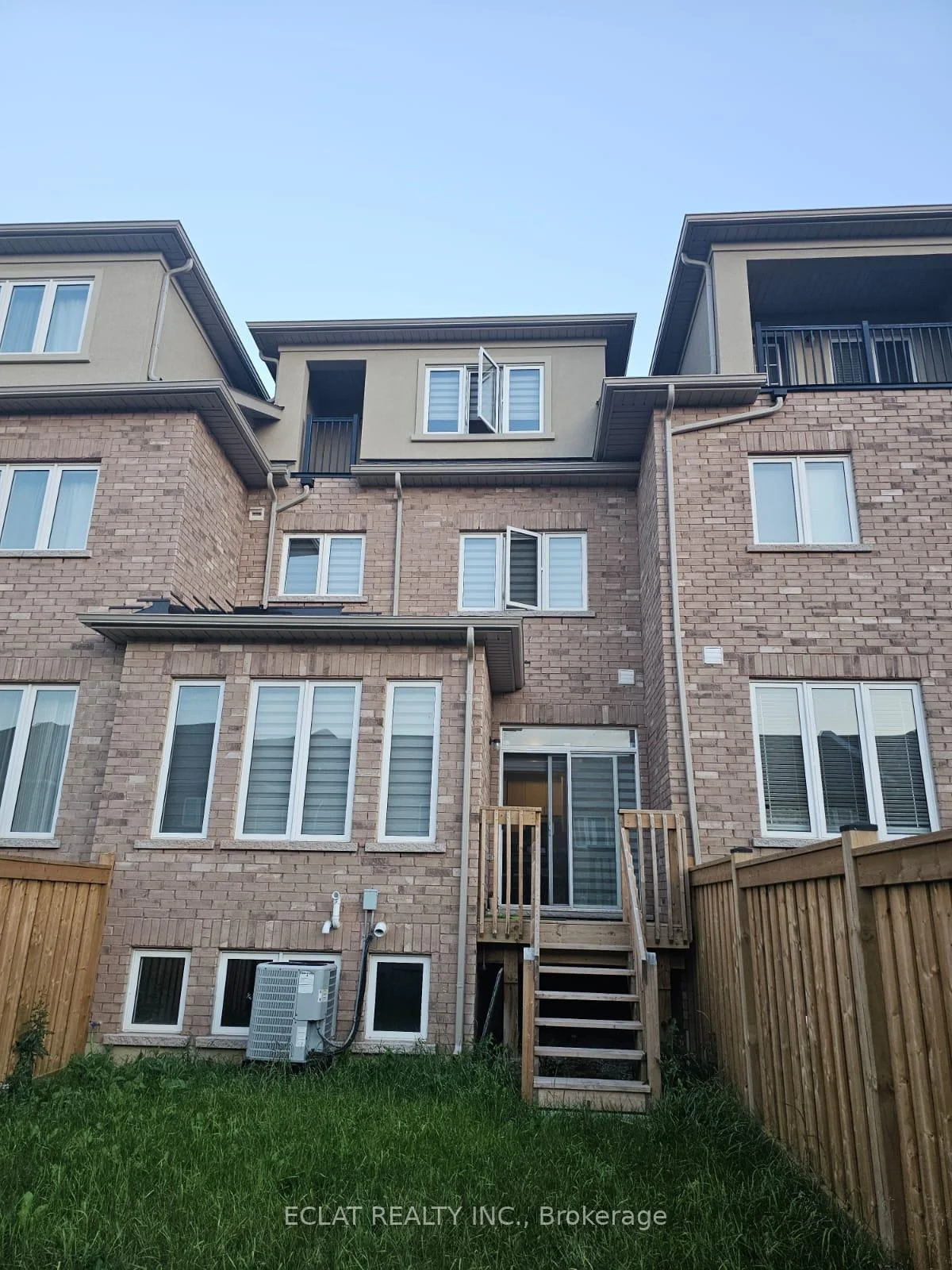 Photo 9 of 1071 Garner Road E, Hamilton, Ancaster — HOMEH
