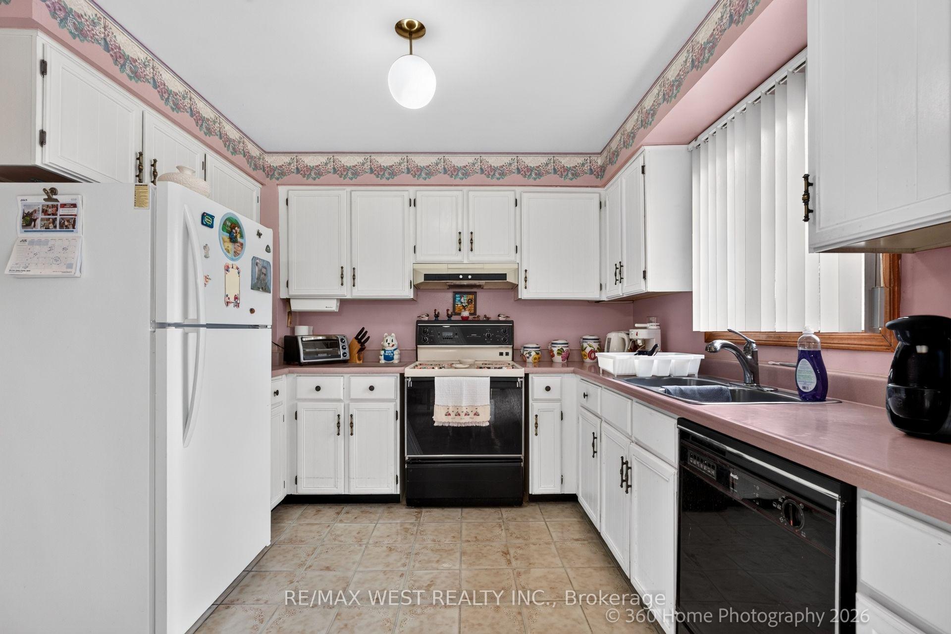 Photo 2 of 4157 Ottewell Crescent, Mississauga, Rathwood — HOMEH