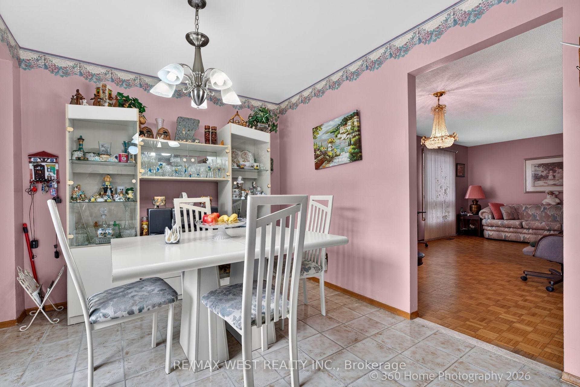 Photo 3 of 4157 Ottewell Crescent, Mississauga, Rathwood — HOMEH