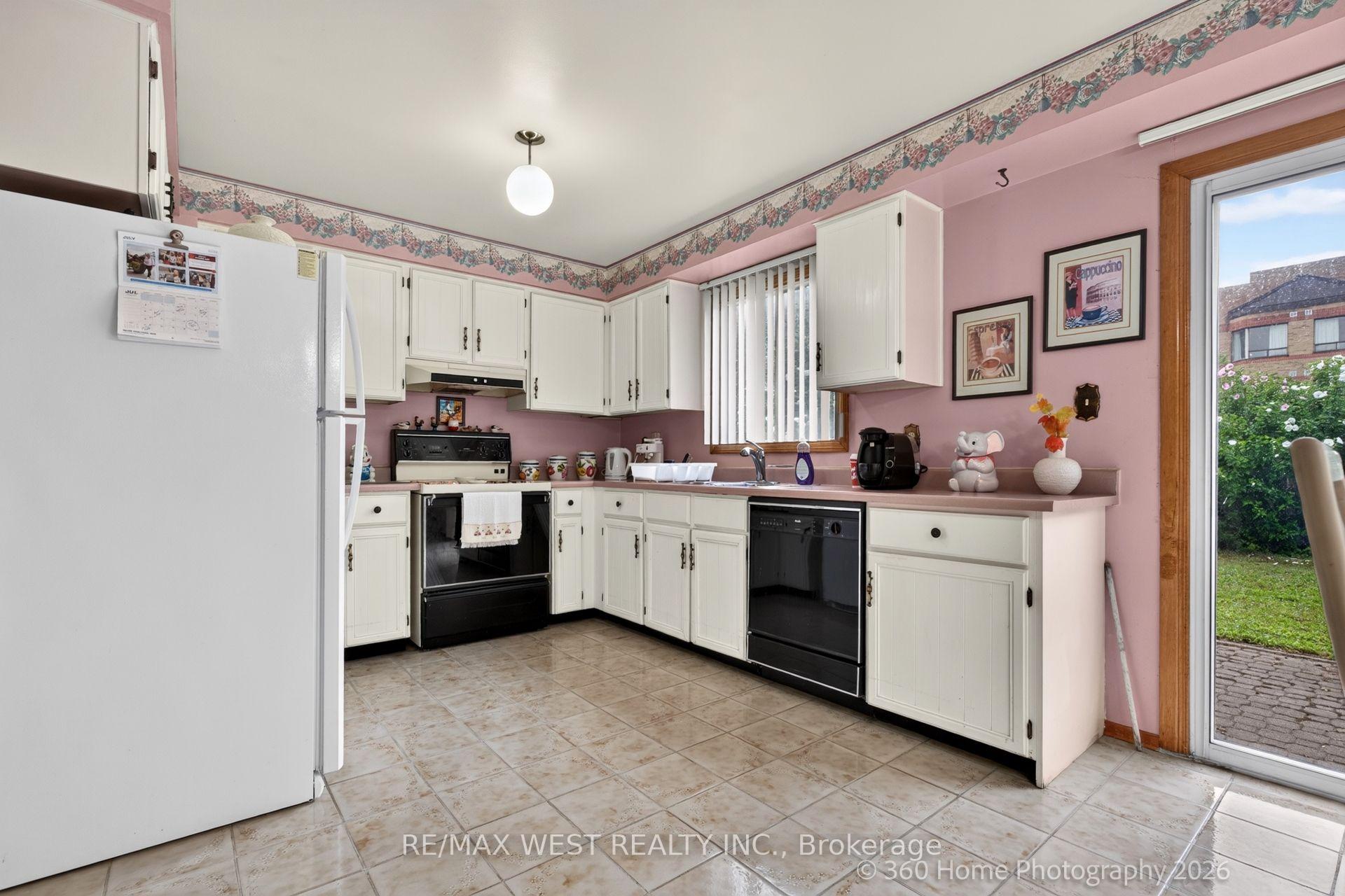 Photo 7 of 4157 Ottewell Crescent, Mississauga, Rathwood — HOMEH