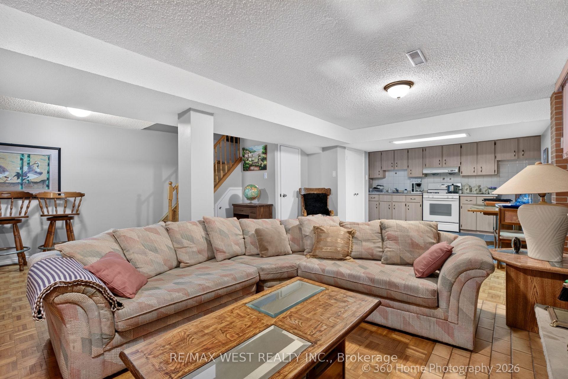 Photo 10 of 4157 Ottewell Crescent, Mississauga, Rathwood — HOMEH
