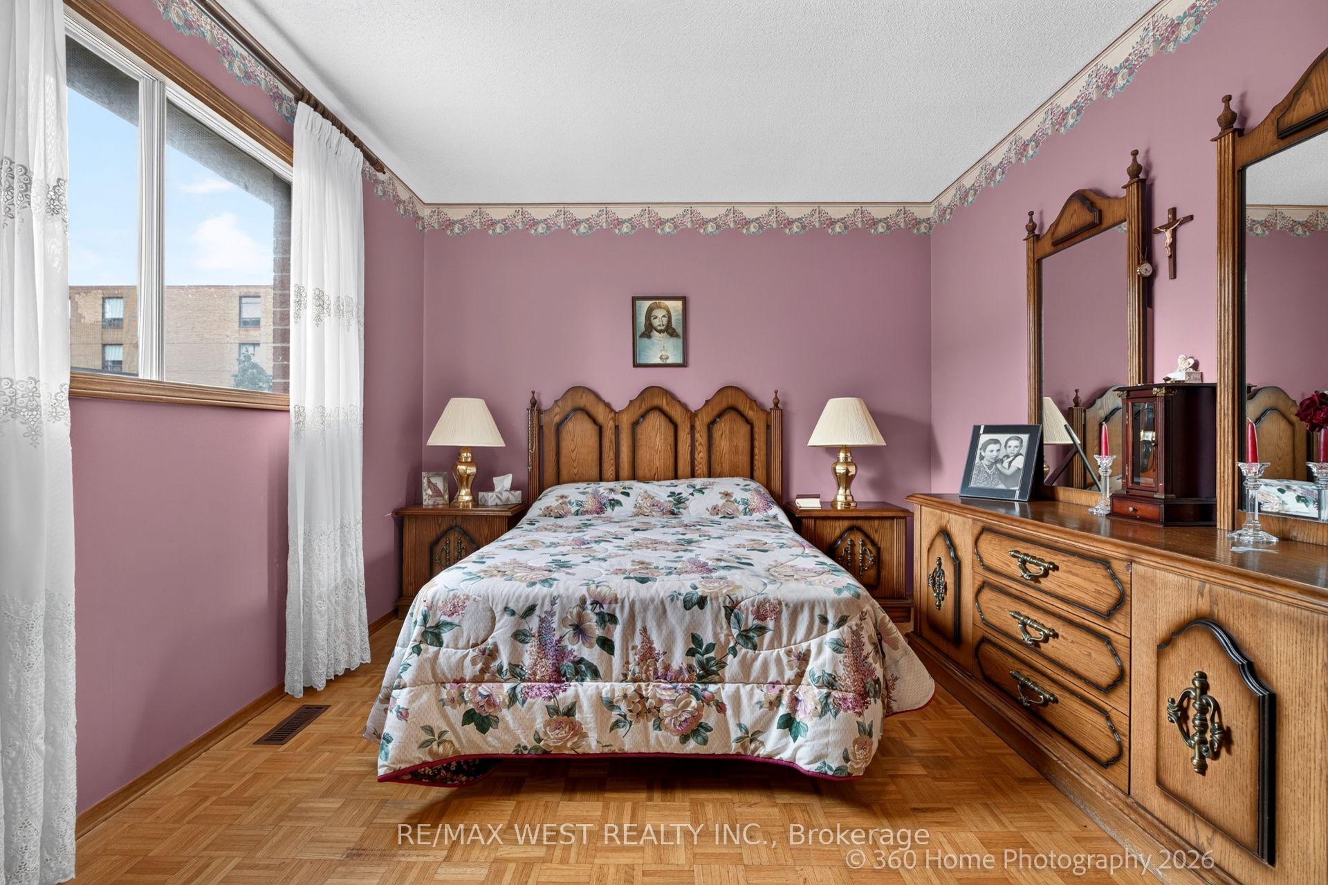 Photo 16 of 4157 Ottewell Crescent, Mississauga, Rathwood — HOMEH