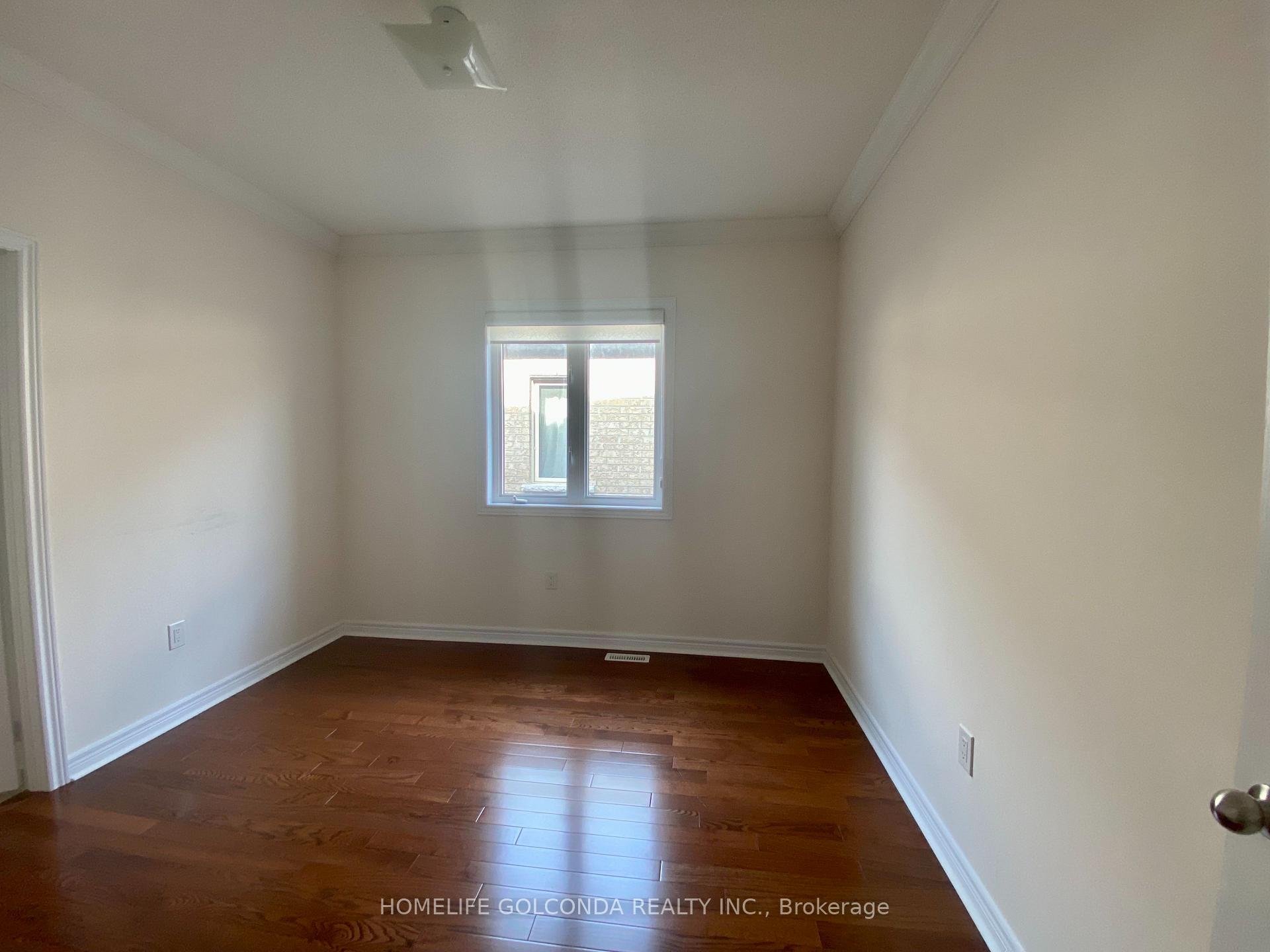 Photo 16 of 160 Chouinard Way, Aurora, Rural Aurora — HOMEH