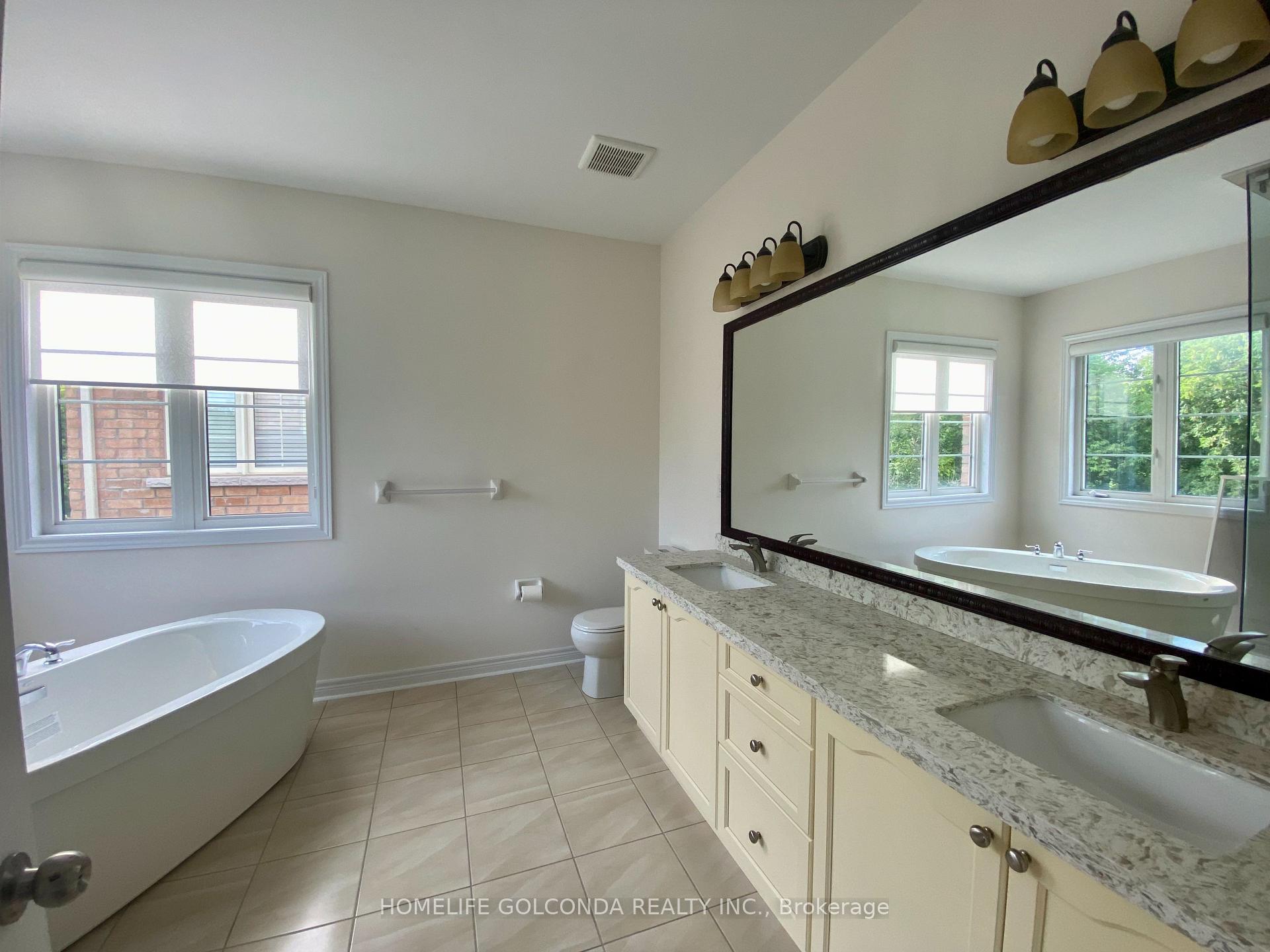 Photo 20 of 160 Chouinard Way, Aurora, Rural Aurora — HOMEH