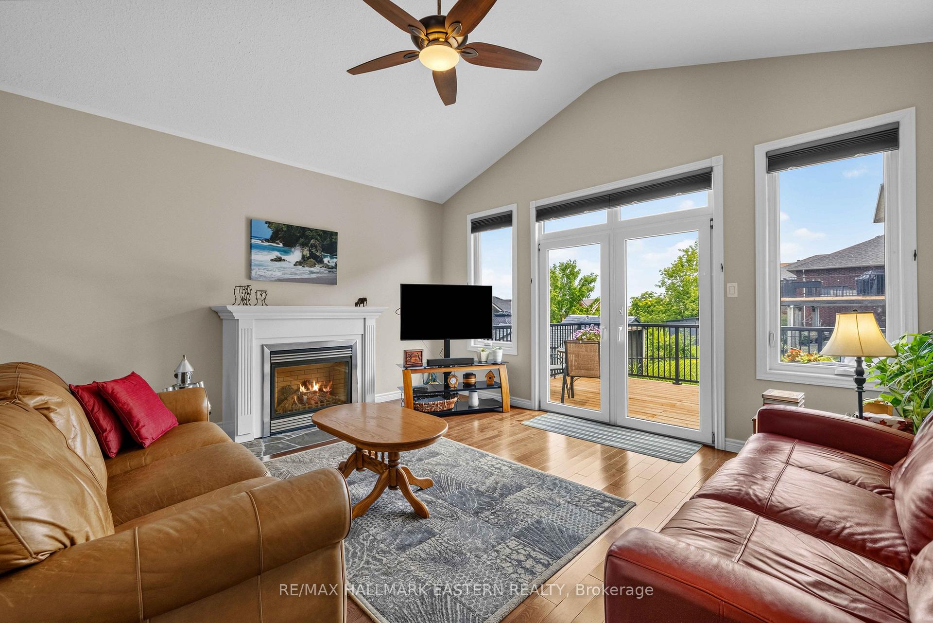Photo 3 of 2552 Denure Drive, Peterborough, Monaghan Ward 2 — HOMEH