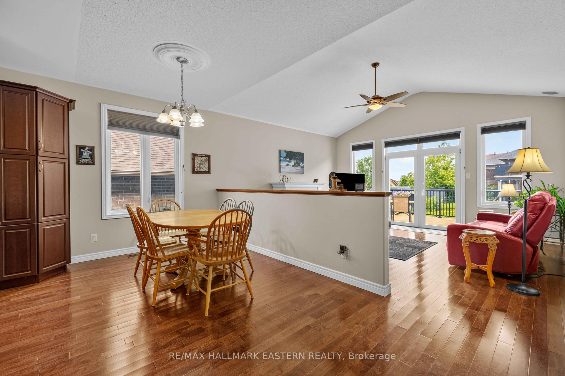 Photo 15 of 2552 Denure Drive, Peterborough, Monaghan Ward 2 — HOMEH