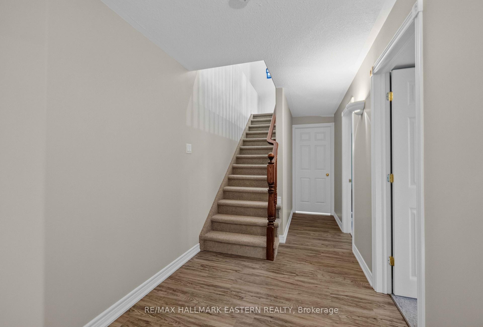 Photo 29 of 2552 Denure Drive, Peterborough, Monaghan Ward 2 — HOMEH
