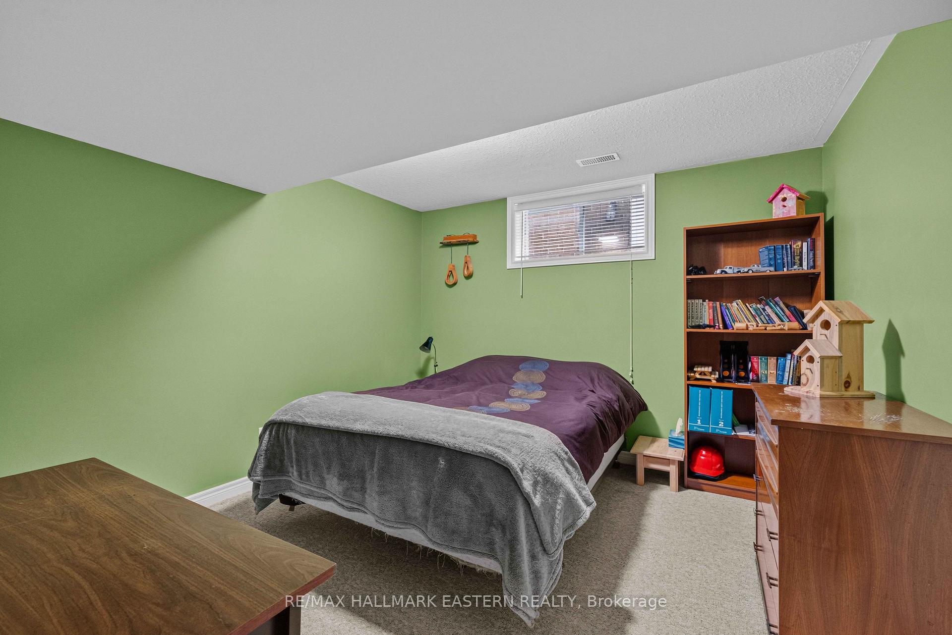 Photo 30 of 2552 Denure Drive, Peterborough, Monaghan Ward 2 — HOMEH