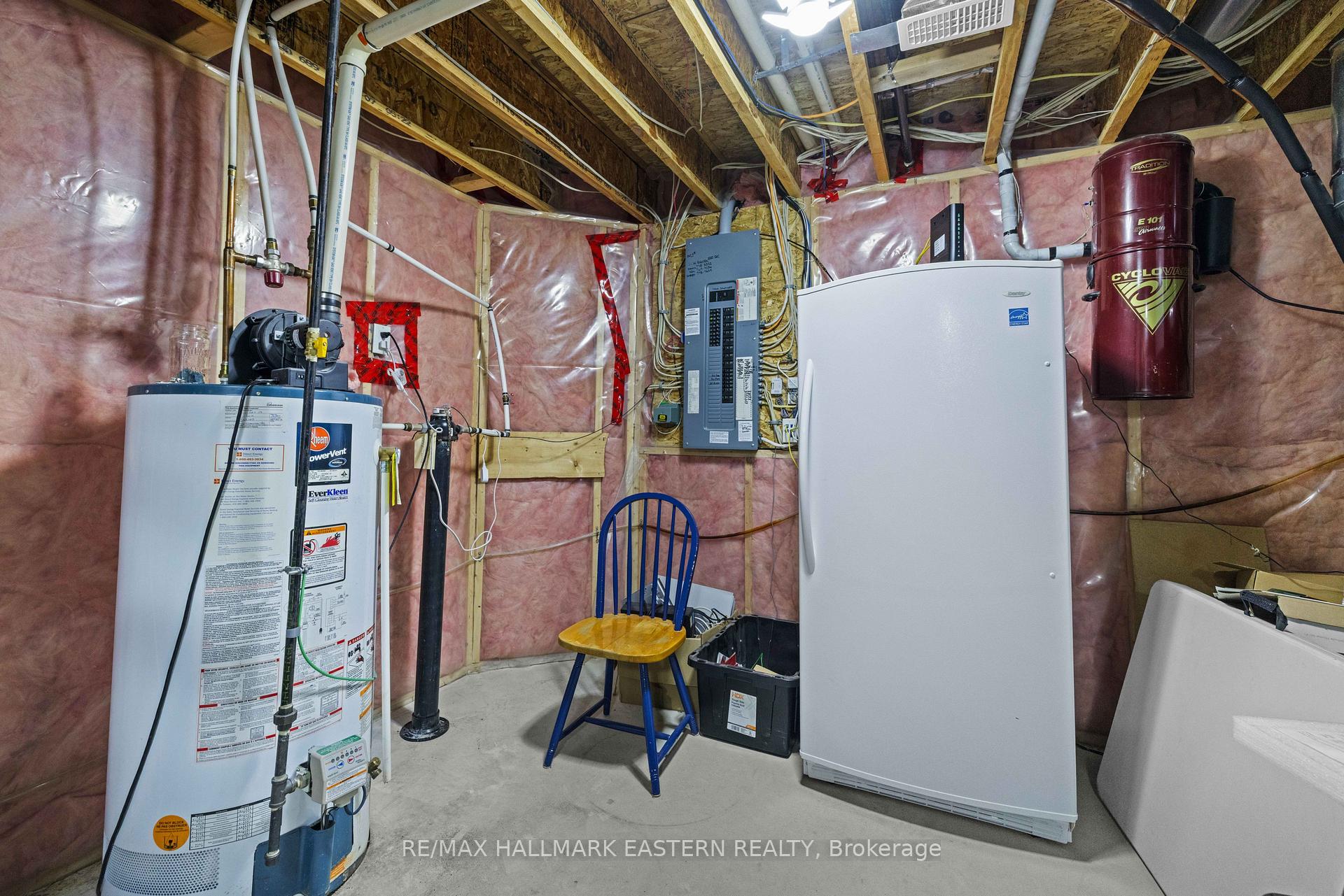 Photo 38 of 2552 Denure Drive, Peterborough, Monaghan Ward 2 — HOMEH
