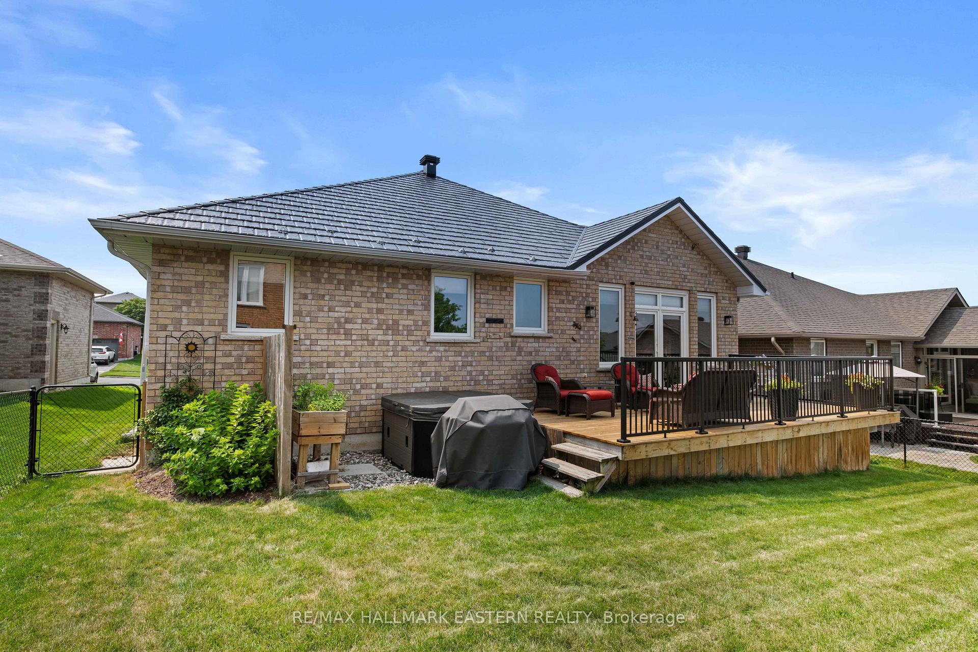 Photo 44 of 2552 Denure Drive, Peterborough, Monaghan Ward 2 — HOMEH