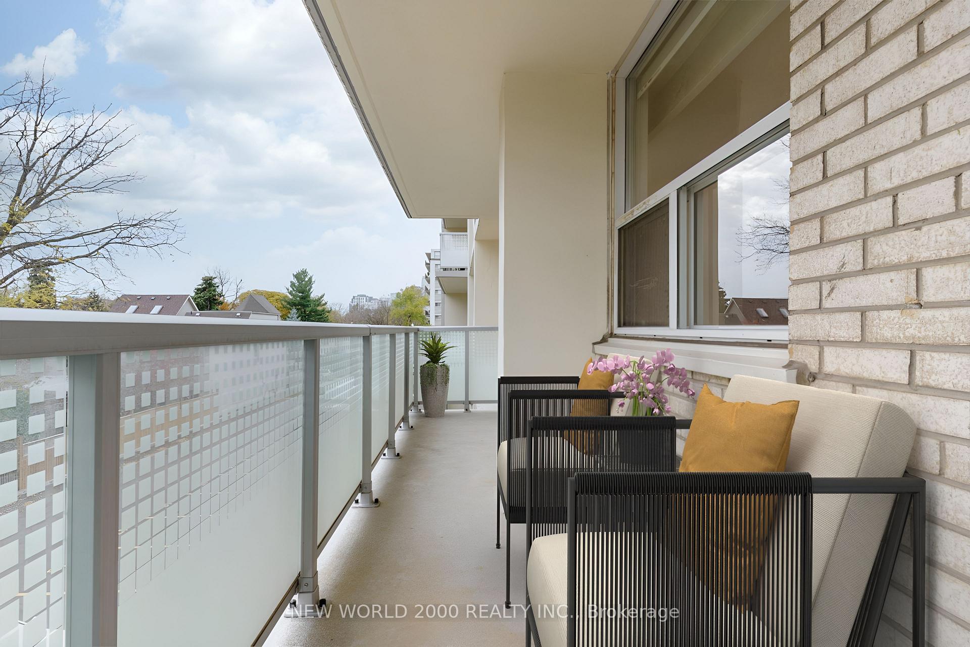 Photo 9 of Unit 608, 485 Eglinton Avenue E, Toronto, Mount Pleasant East — HOMEH