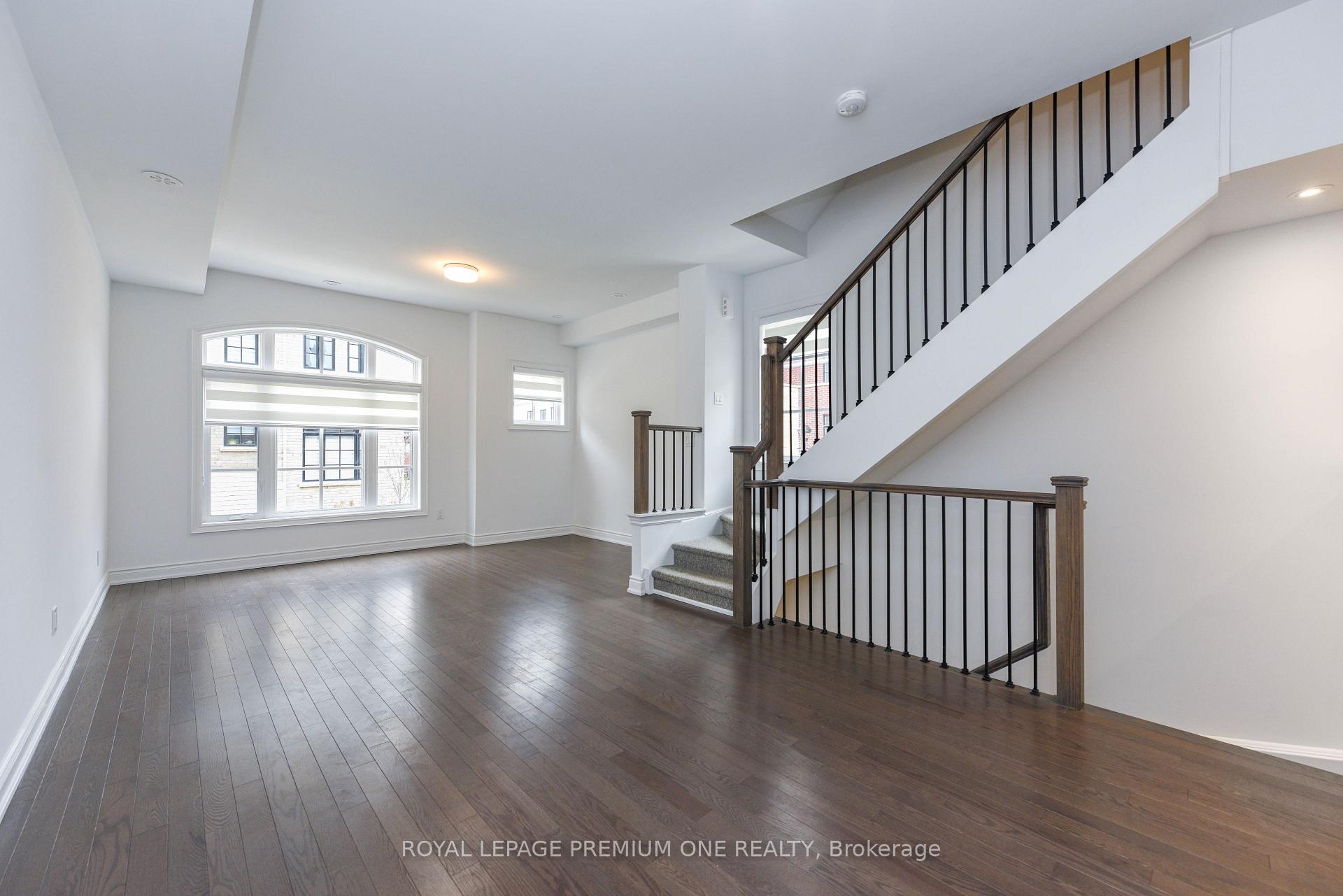 Photo 4 of Unit 128, 35 Lunar Crescent, Mississauga, Streetsville — HOMEH