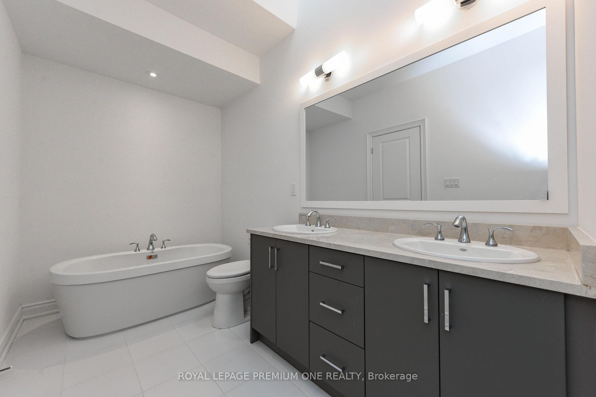 Photo 22 of Unit 128, 35 Lunar Crescent, Mississauga, Streetsville — HOMEH