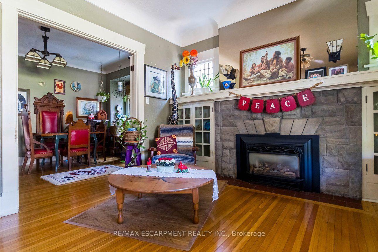 Photo 11 of 121 Eastbourne Avenue, Hamilton, St. Clair — HOMEH