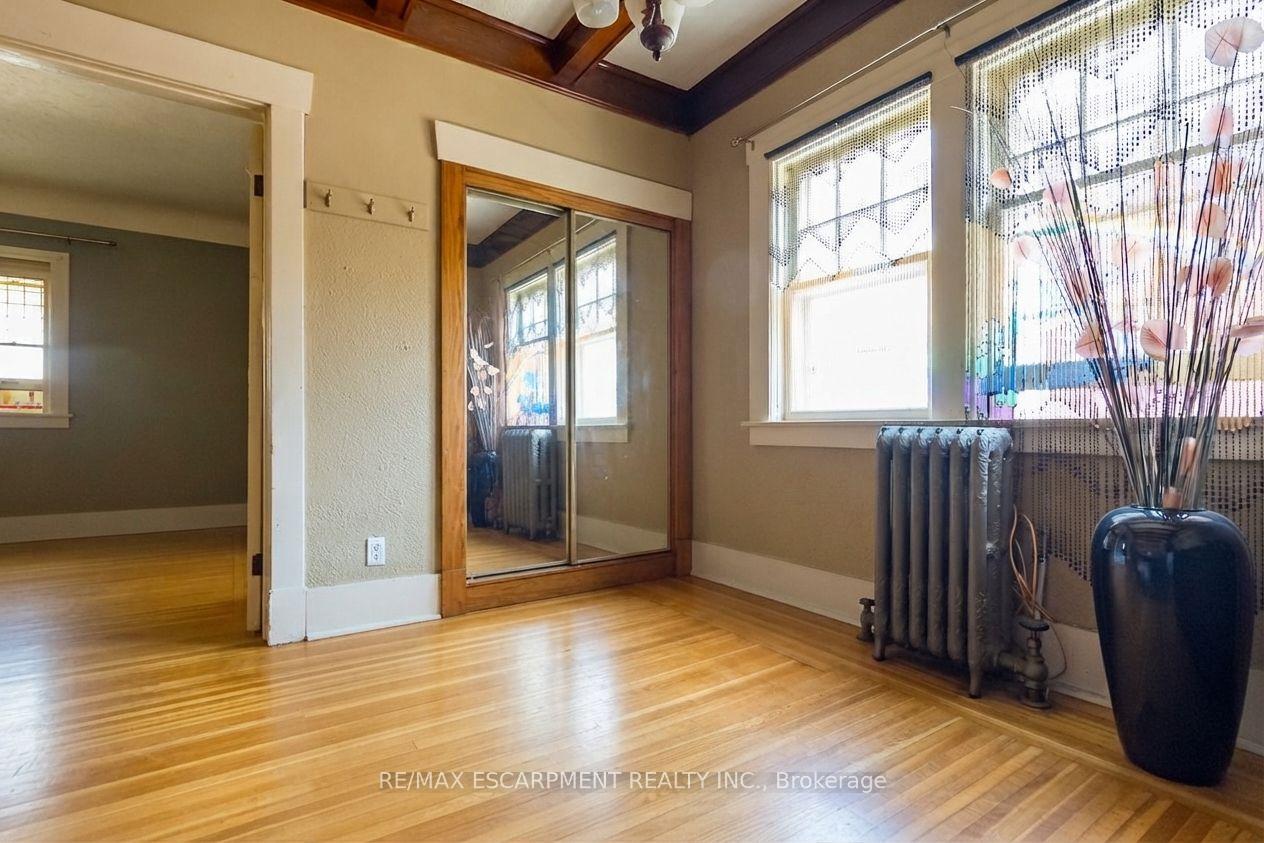 Photo 15 of 121 Eastbourne Avenue, Hamilton, St. Clair — HOMEH
