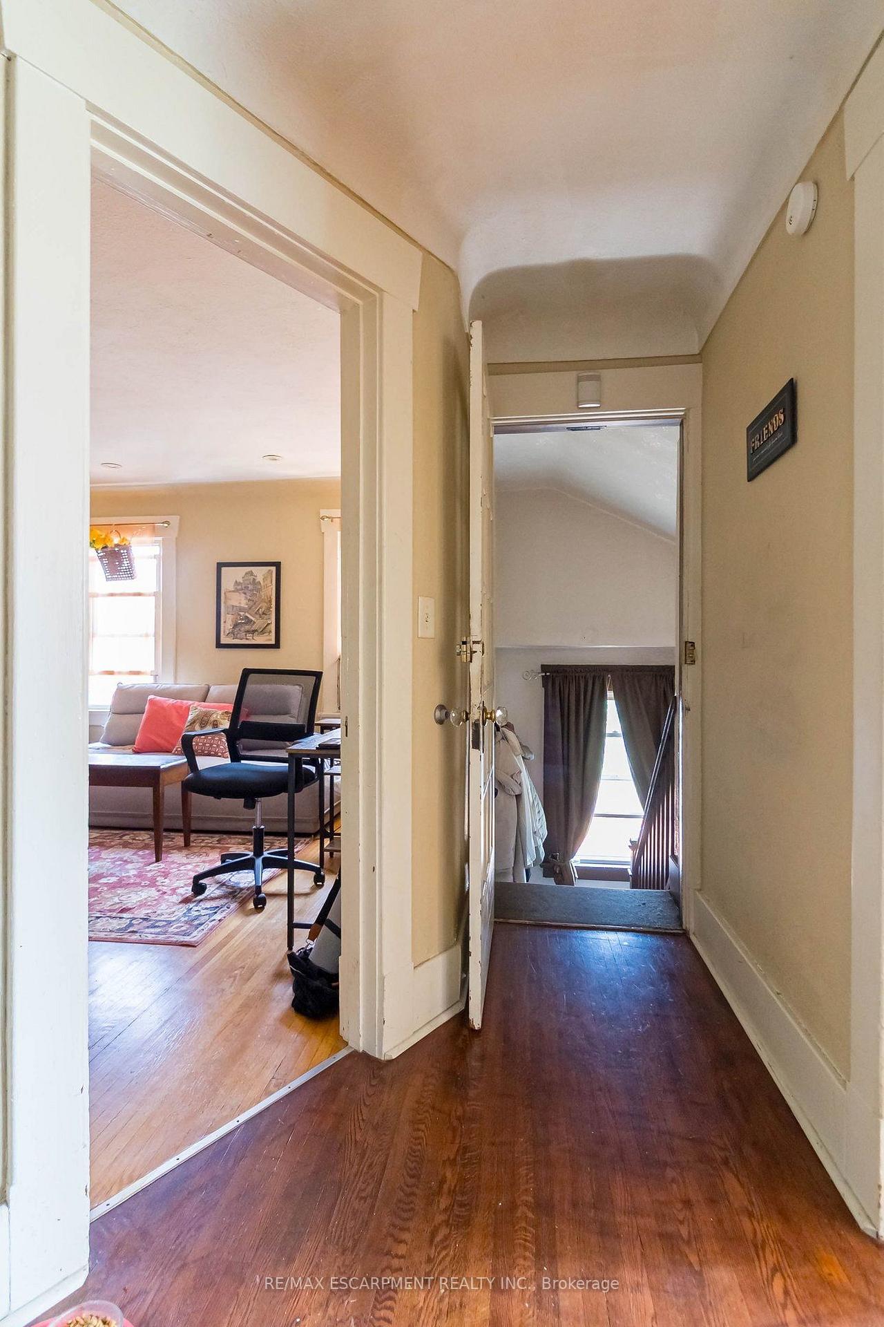 Photo 25 of 121 Eastbourne Avenue, Hamilton, St. Clair — HOMEH