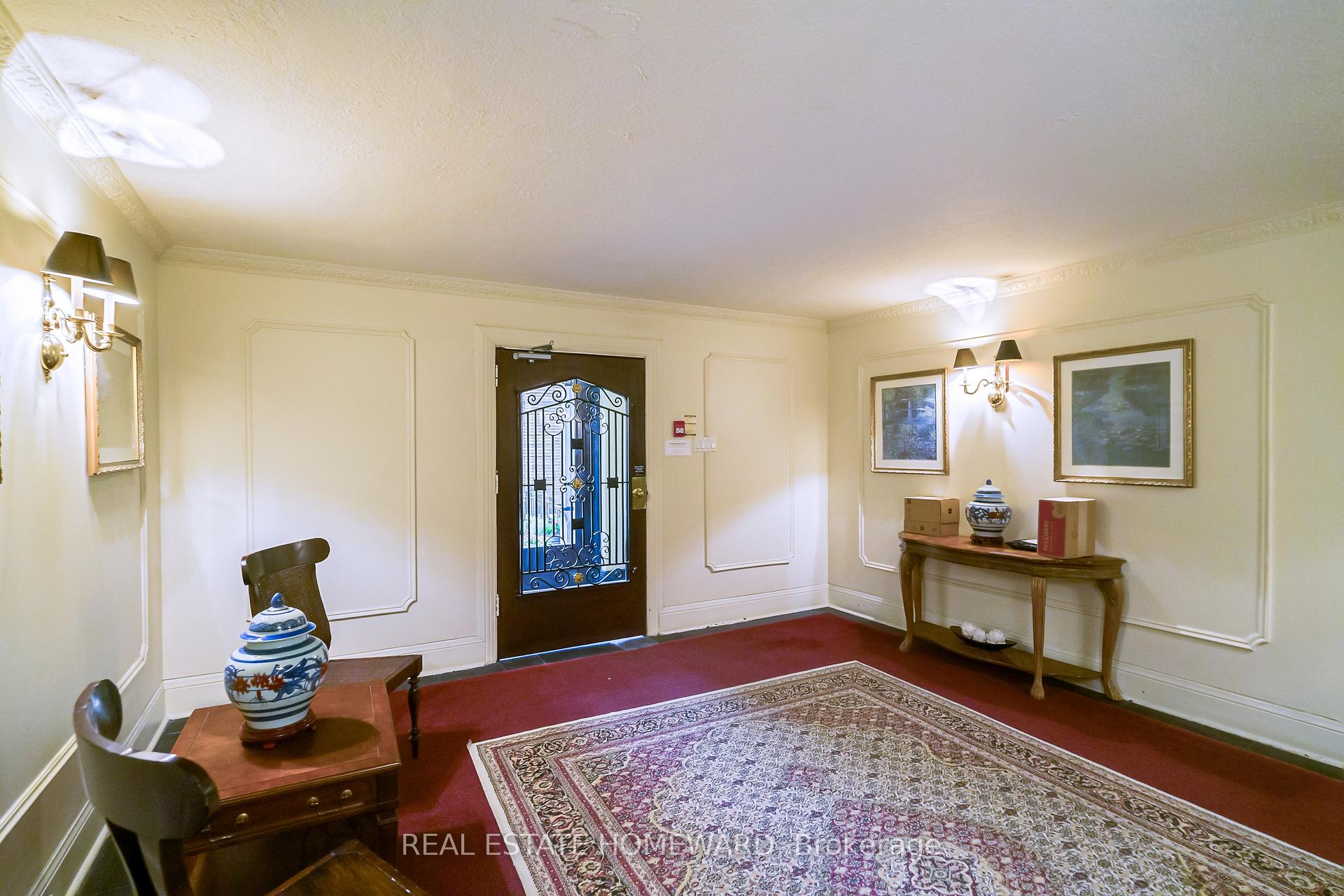 Photo 5 of Unit 206, 100 Oriole Parkway, Toronto, Forest Hill South — HOMEH
