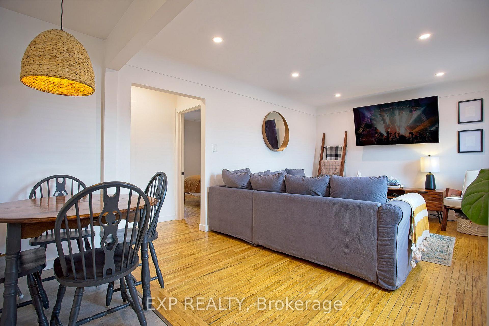 Photo 4 of 22 East 11th Street, Hamilton, Inch Park — HOMEH
