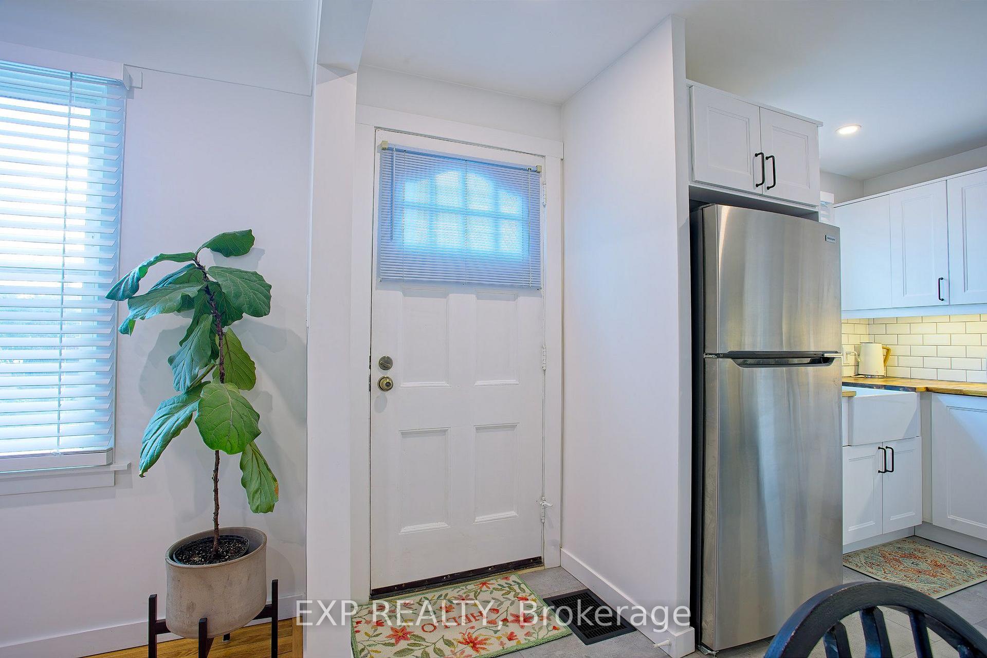 Photo 5 of 22 East 11th Street, Hamilton, Inch Park — HOMEH