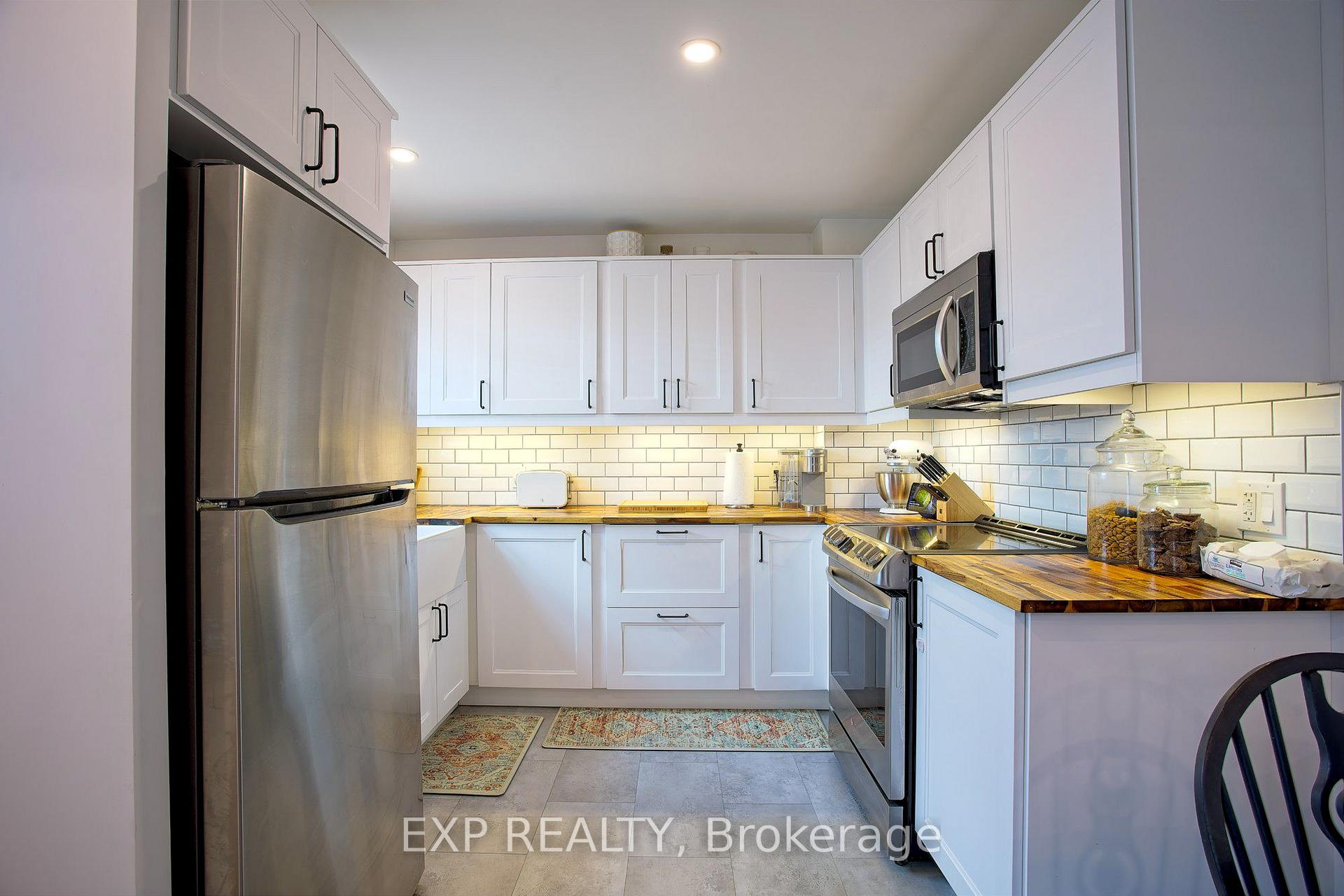 Photo 6 of 22 East 11th Street, Hamilton, Inch Park — HOMEH