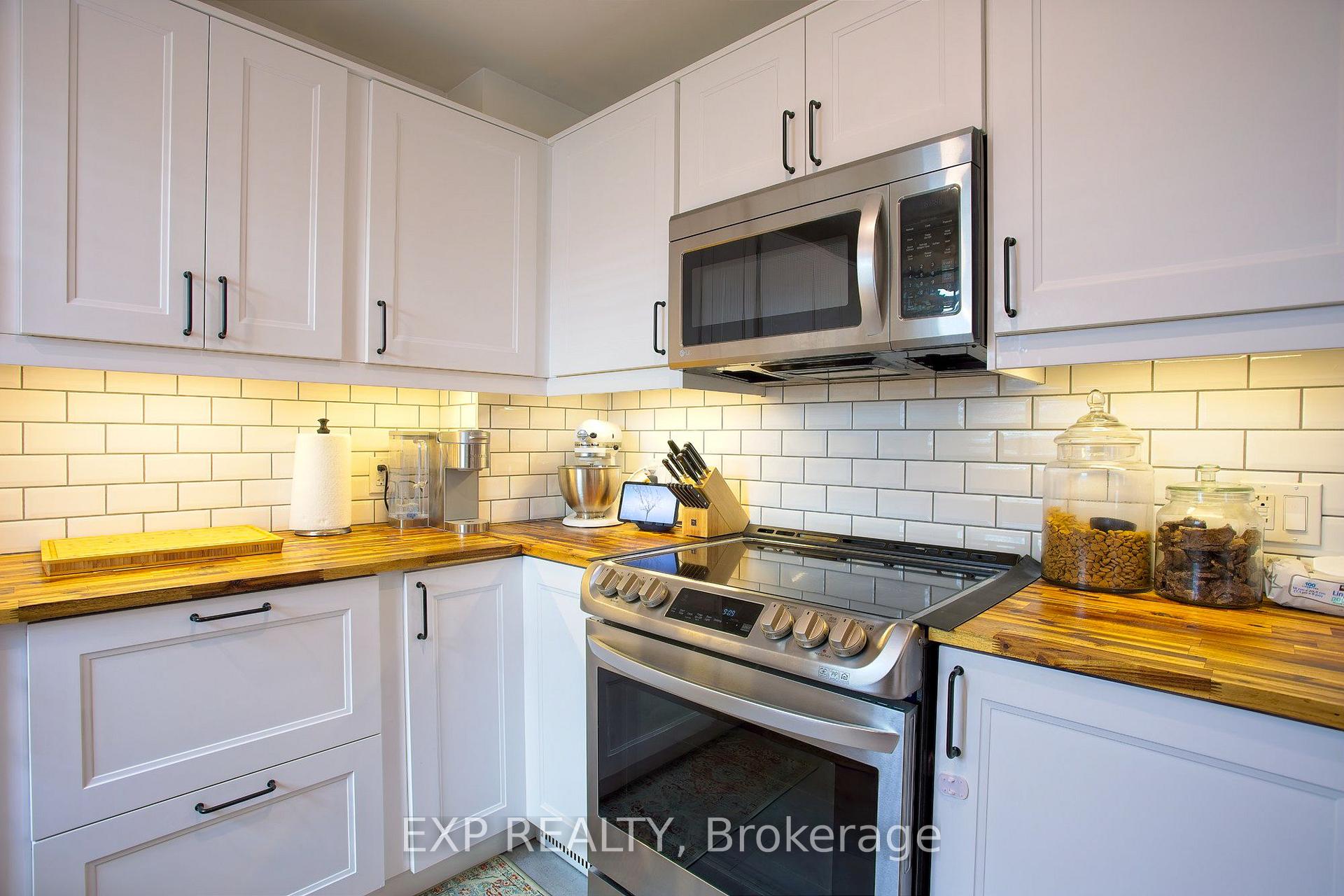 Photo 8 of 22 East 11th Street, Hamilton, Inch Park — HOMEH