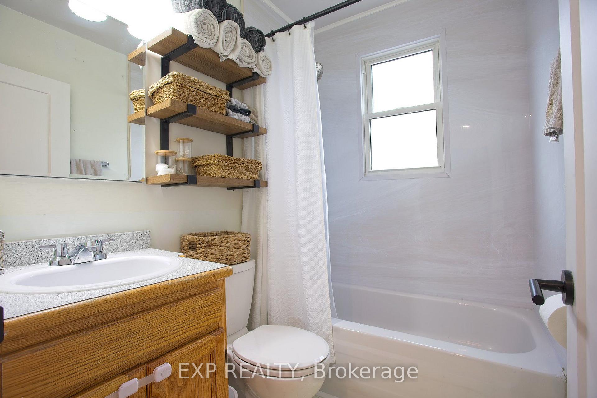 Photo 15 of 22 East 11th Street, Hamilton, Inch Park — HOMEH